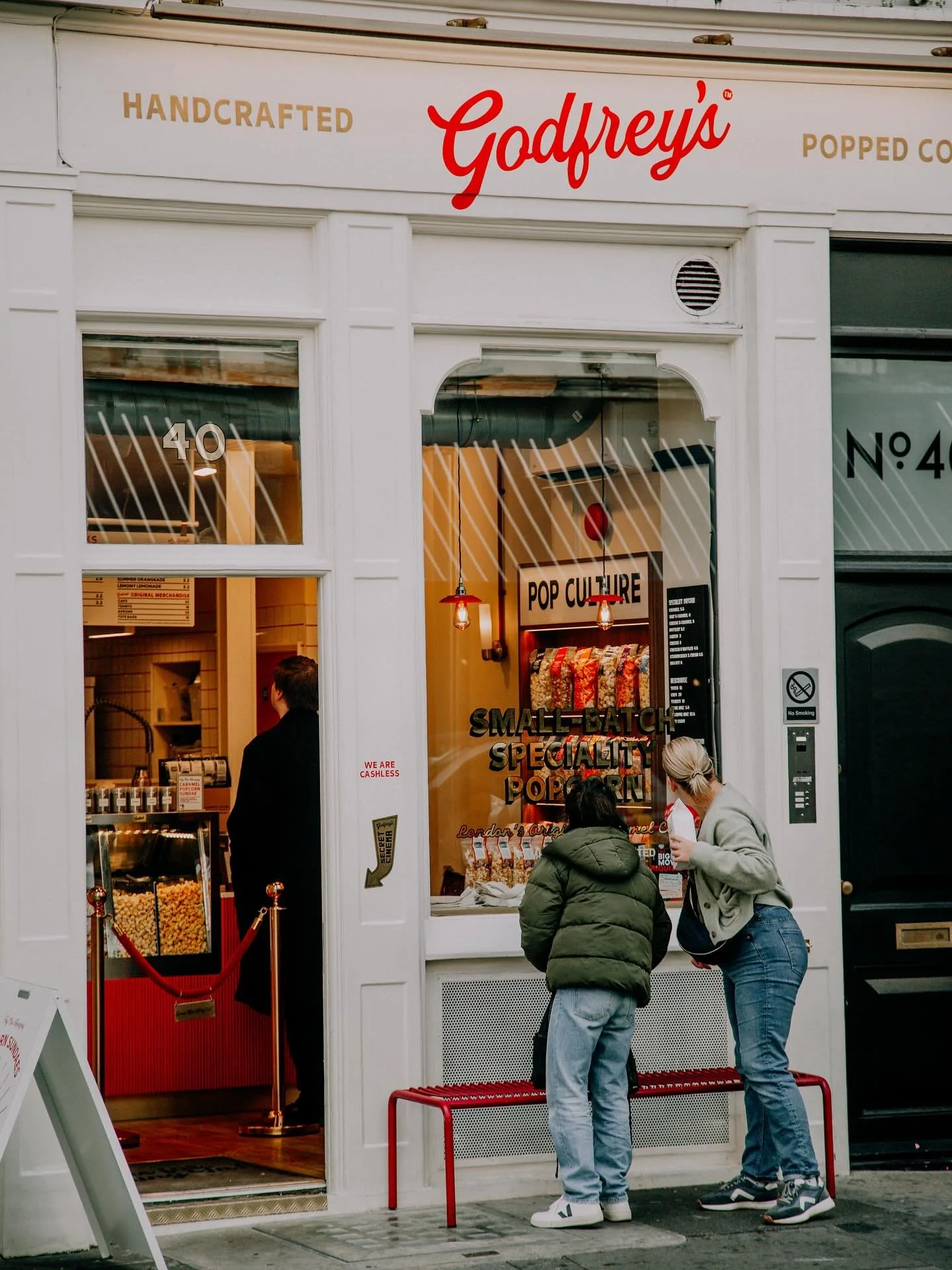 📰 Behind the Popcorn Curtain

What a ride! From day one, we&rsquo;ve believed London&rsquo;s showbiz heart deserves the world&rsquo;s best popcorn, and this year, we&rsquo;ve levelled up.

We&rsquo;ve been quietly cooking up something special: fresh