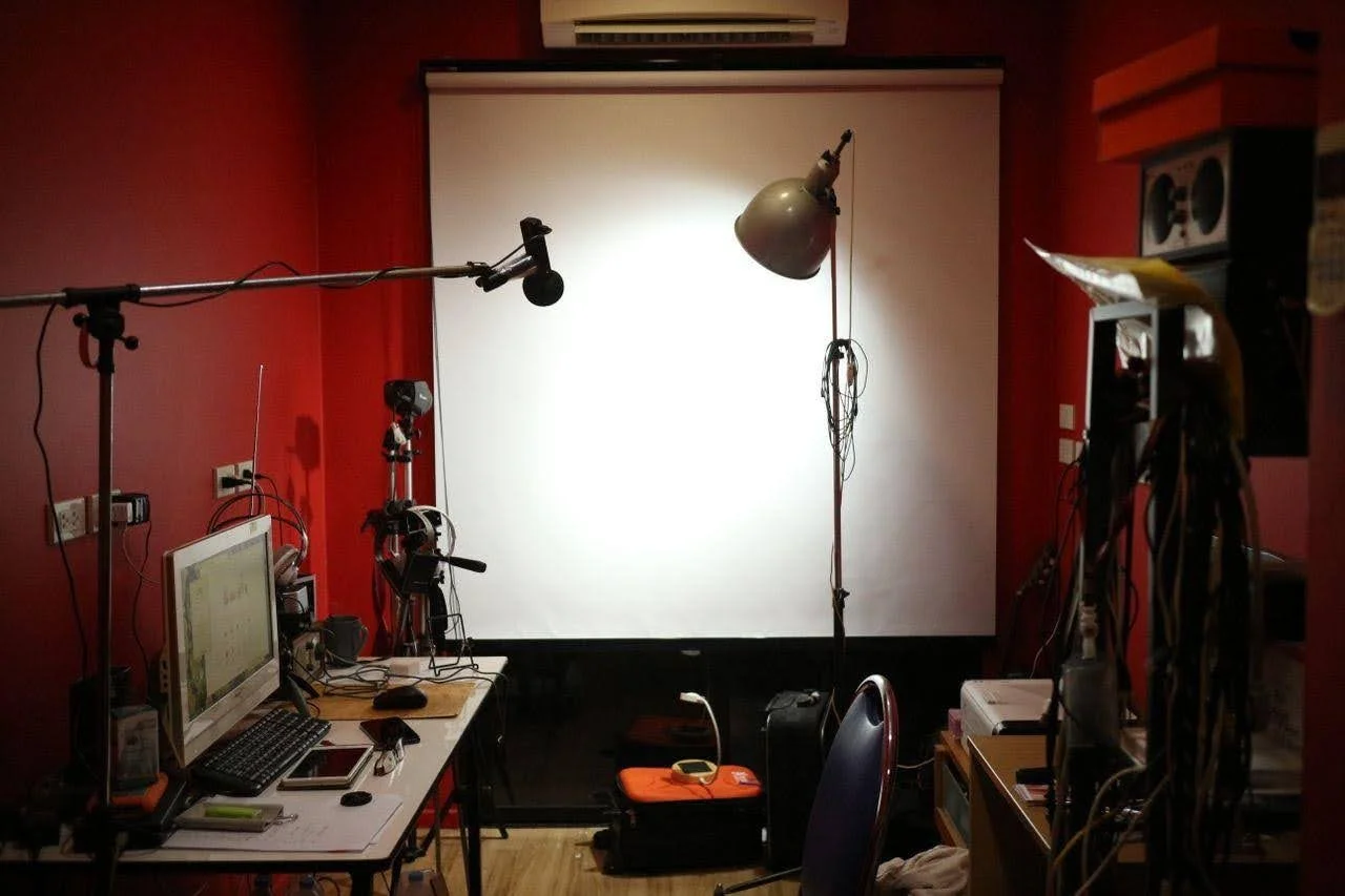 Bagaimana Studio Multimedia Bekerja di Balik Layar