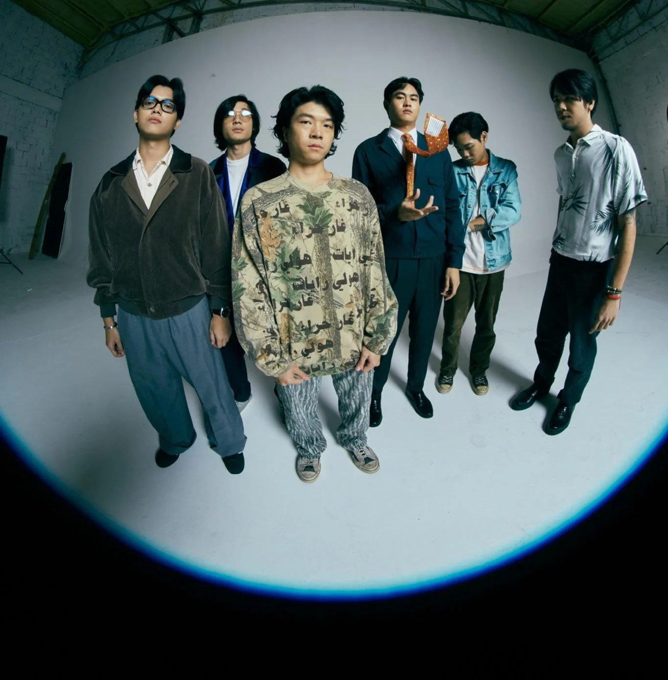 Lepyutin, Bing Ling Baang Laang