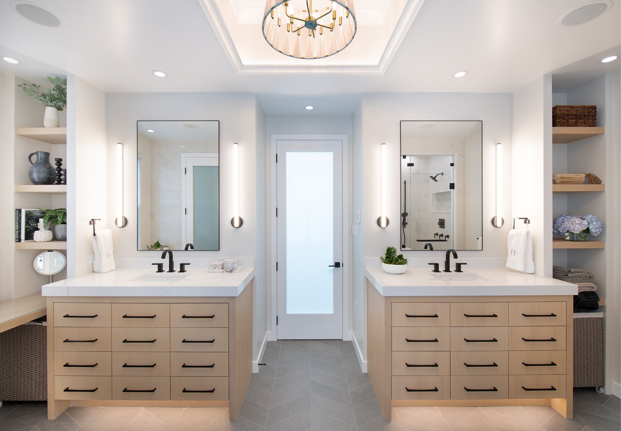 Why Natural Materials &amp; Earth Tones Are Defining Luxury Home Design