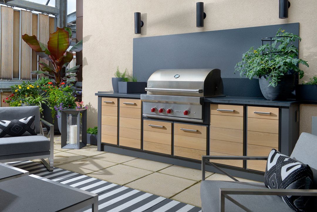 Indoor–Outdoor Kitchens That Truly Flow: Designing for Function ...