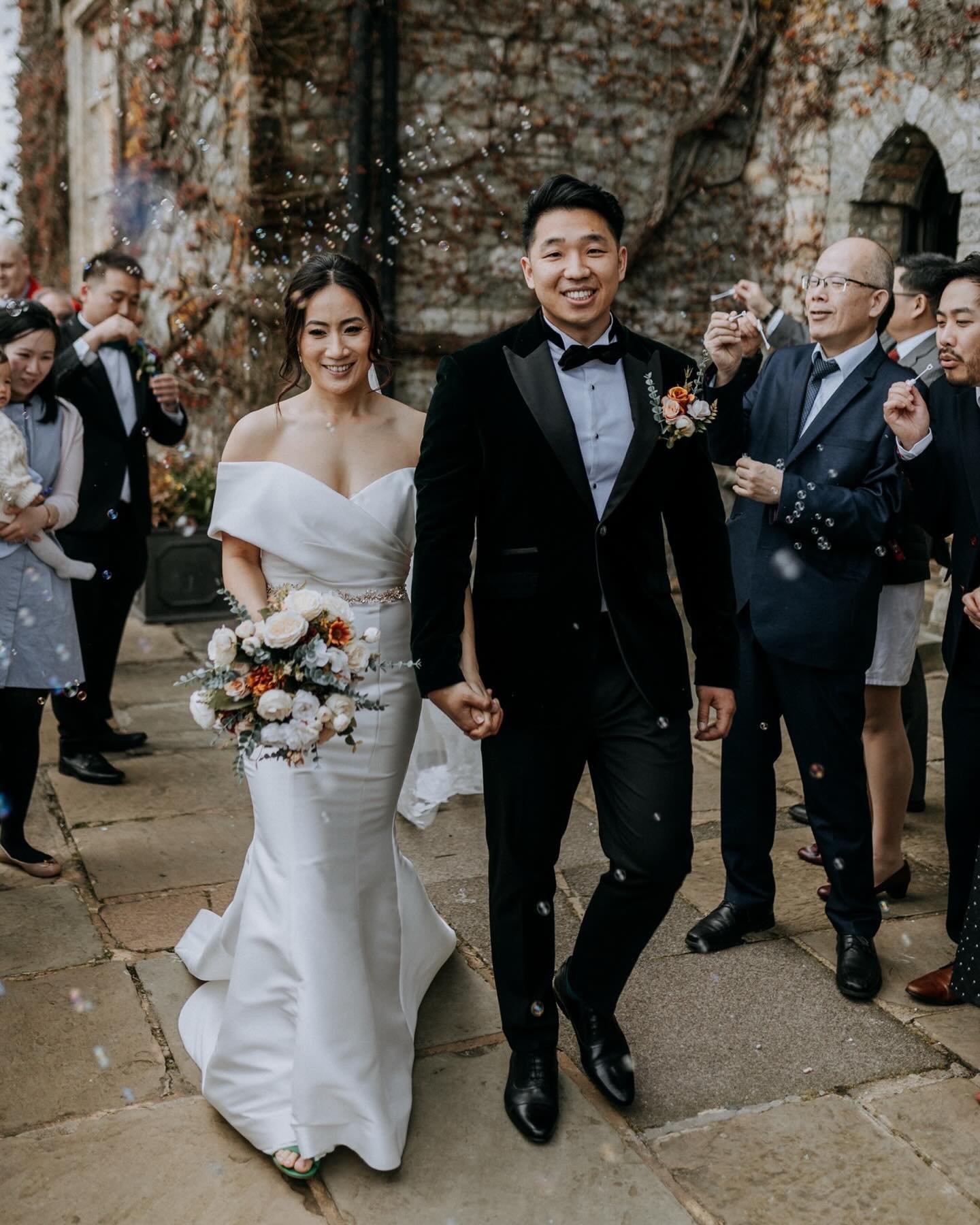 Ray and Carmen tied the knot in glamorous black tie style at the rather awesome Eastwell Manor. A family affair with multicultural traditions, smiles, laughs, bubbles, and a very wicked games console station. @eastwellmanor definitely brings somethin