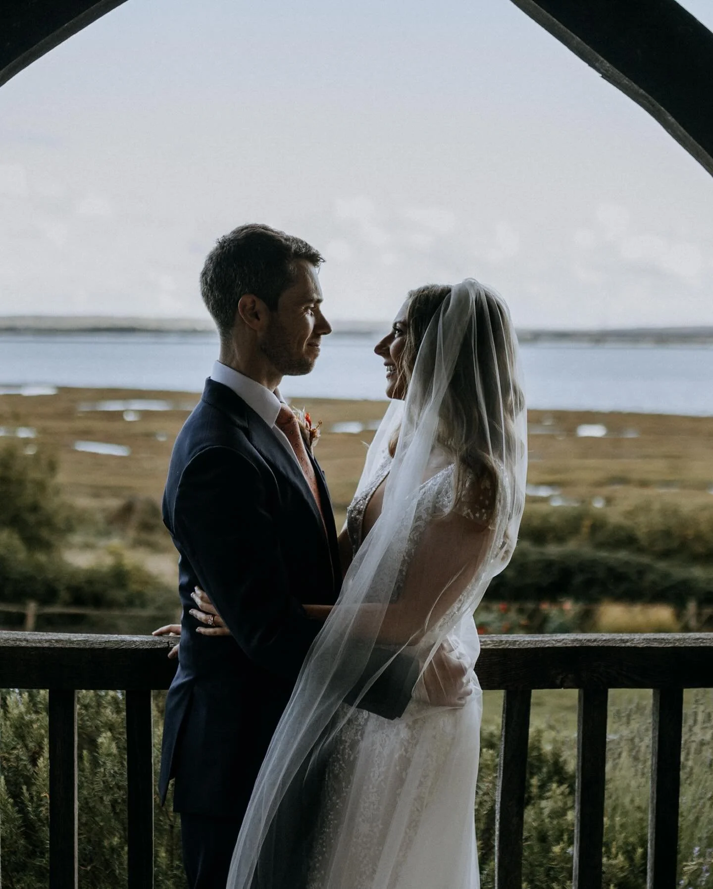 Hey people! Thought I&rsquo;d throw my hands up and let you all know I&rsquo;m still around&hellip;..I really have put posting aside this year to concentrate on other things. 
I&rsquo;ve shot so many amazing weddings over the last couple of months, s