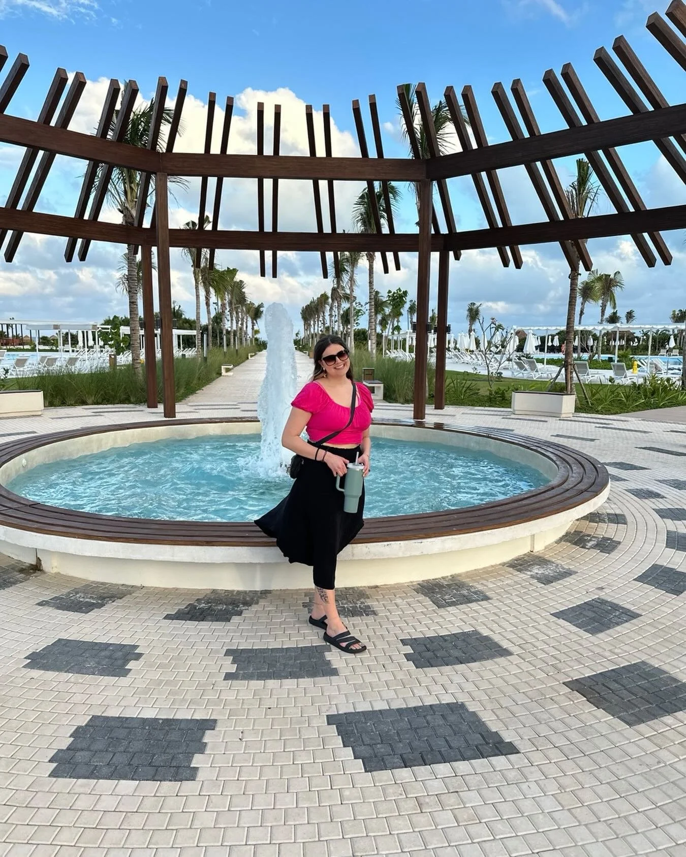 Hello from Me! I&rsquo;ve been gone for far too long 🙈 🌴 I was stuck in Cancun (due to airline cancellations and delays) for a lot longer than what I had planned for. I appreciate your patience as I slowly return to the negative &deg; weather and j