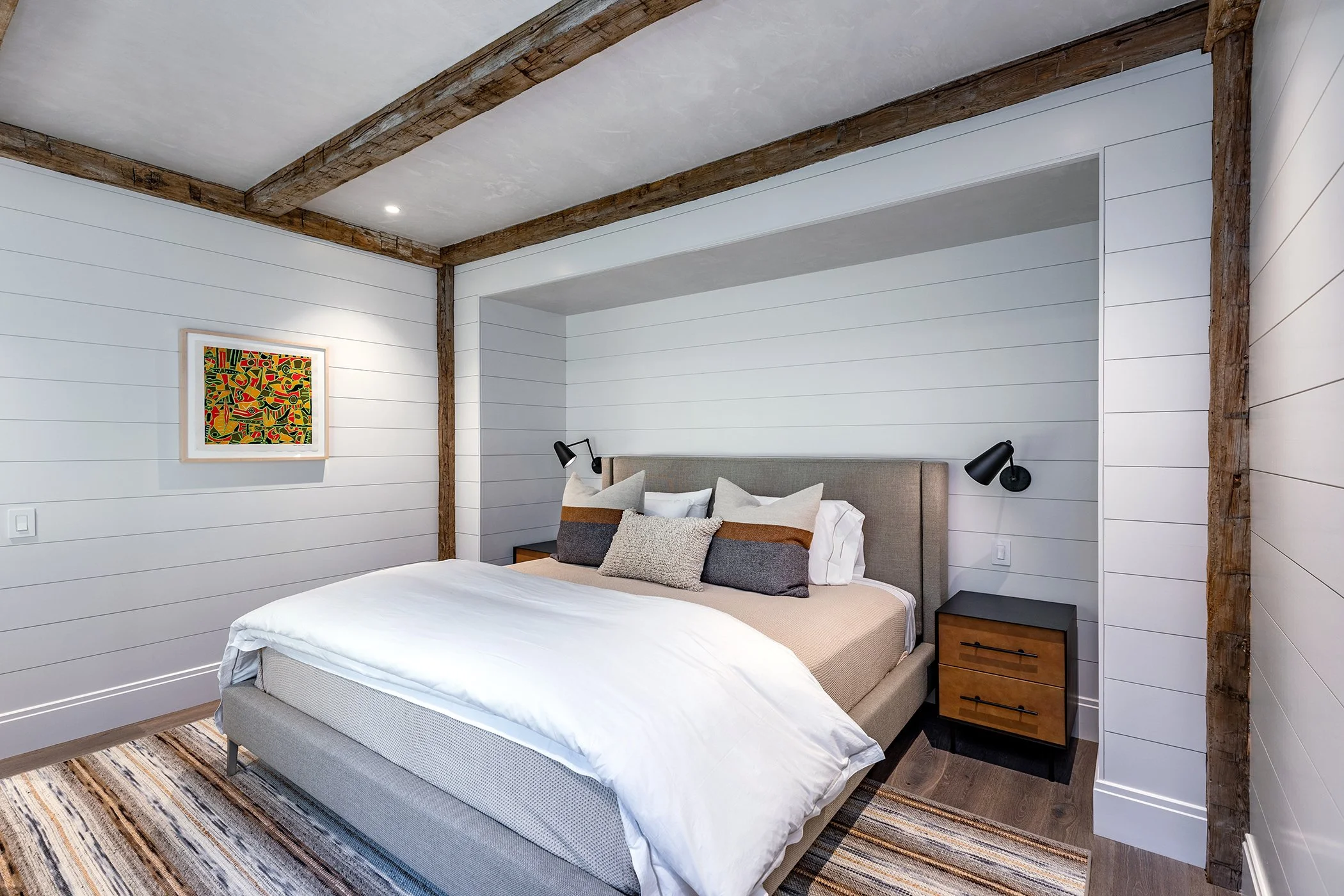 bedroom_sm.jpg