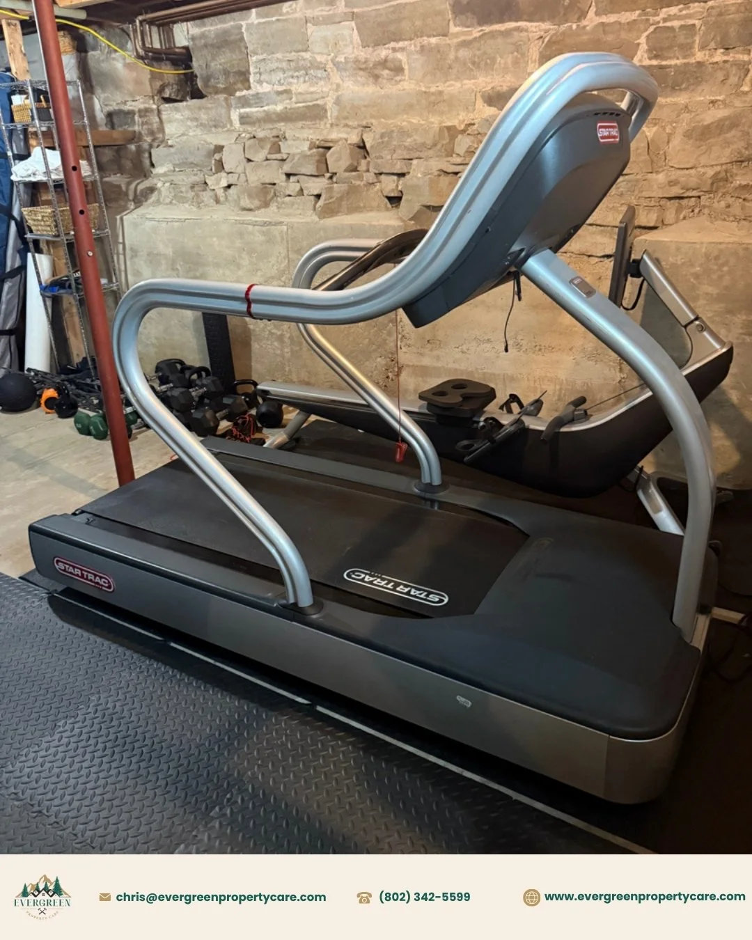 Country Rd NY_Treadmill Commercial Grade Assemble (3).jpg