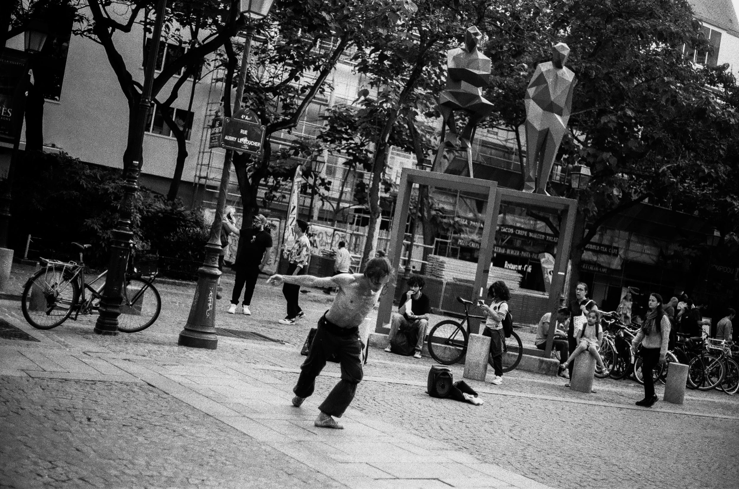 Dancers-3.jpg