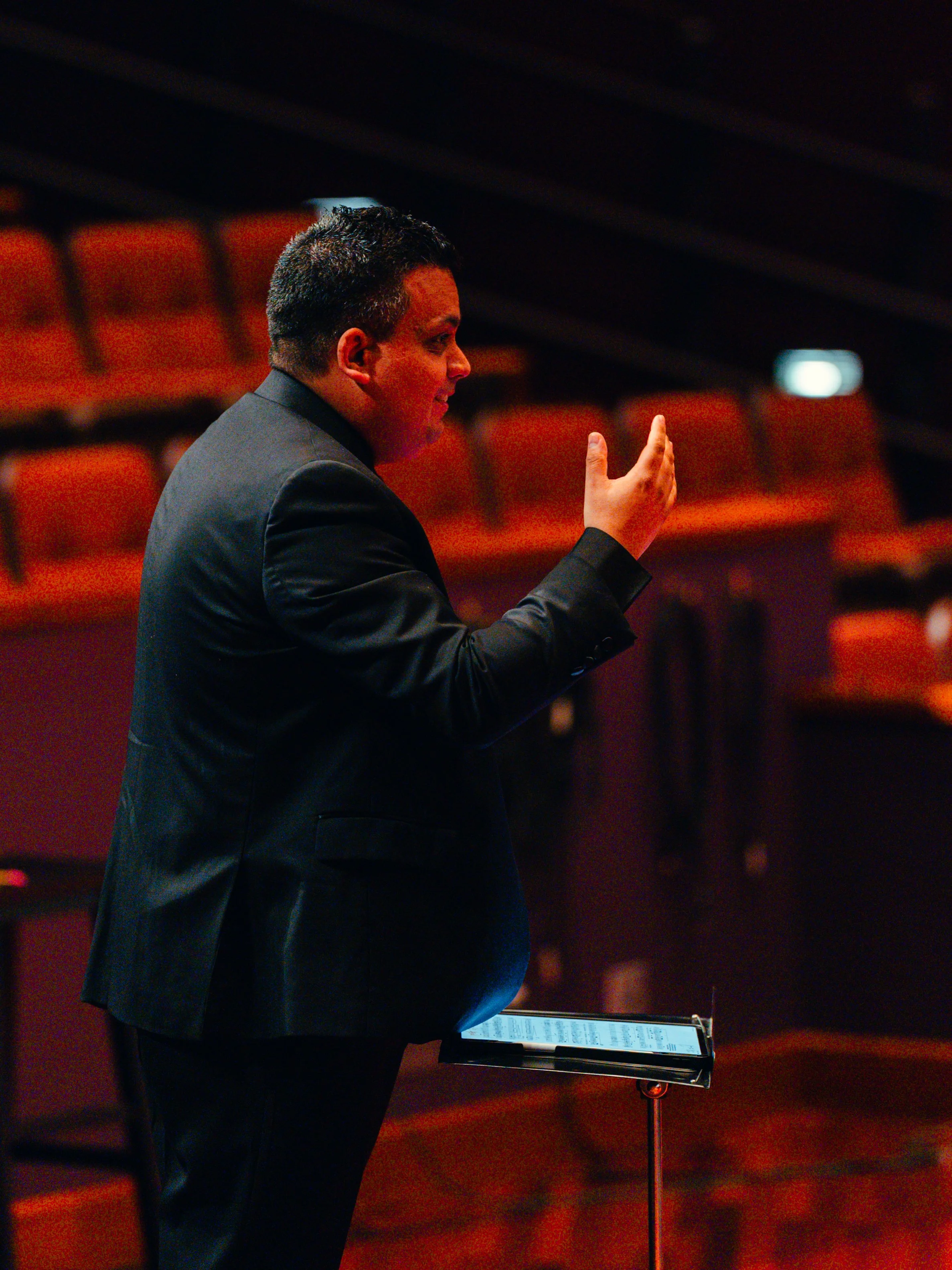 Ben conducting the SVU Chamber Singers in a performance in Washington D.C.