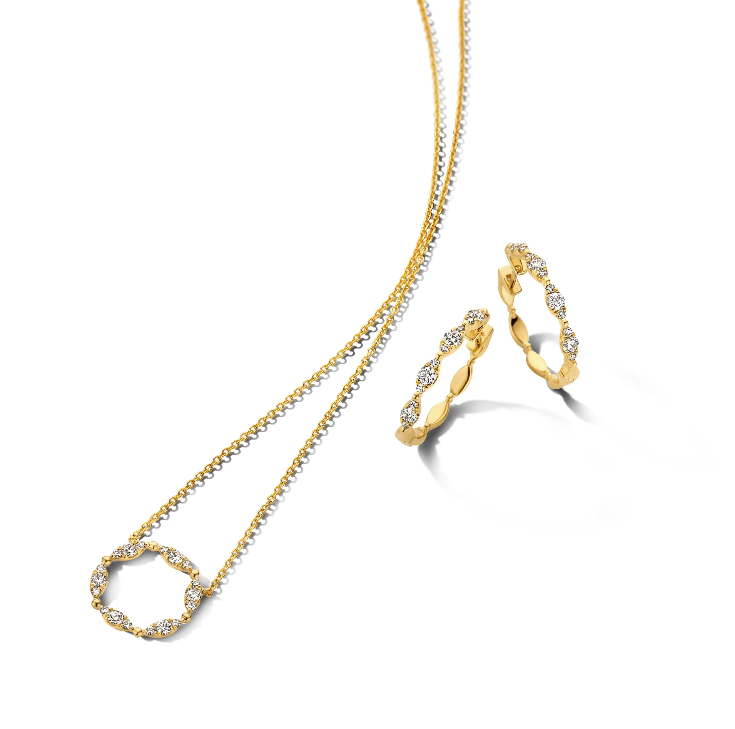 Sale_juwelen_Hanger_oorbellen_diamanten