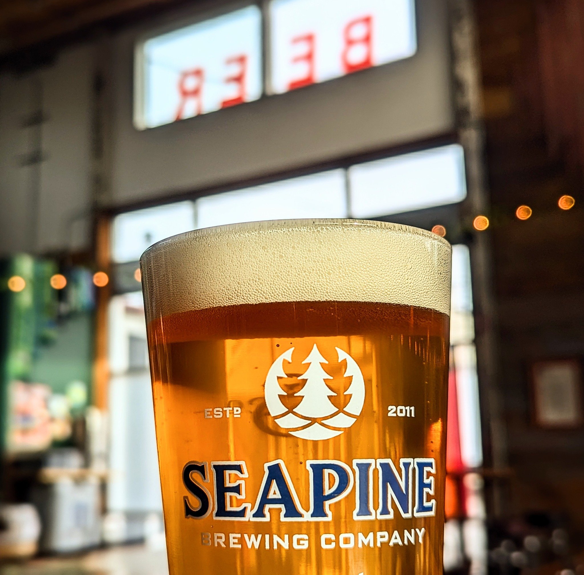 🚨New beer on tap!🚨Our latest hoppy offering: Yodeling Coyote west coast IPA (6.9%) is brewed with amarillo &amp; chinook hops. Bright and crispy with notes of grapefruit zest &amp; a punchy bitter finish. Grab a pint at the taproom! 🍻
#seattlebeer