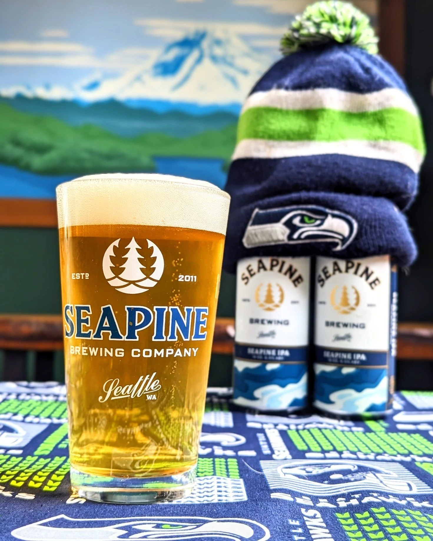 It's gameday, 'Hawks fans! Stop in for a beer! Open 12-8 today.
#seahawks #seapinebrewing #seattleseahawks #seattlecraftbeer