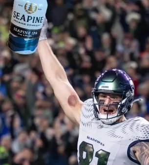 TGIF: Heading into the weekend like... 🍺🏈🎉
#Seahawks #SeapineBrewing #Seattle #Seattlesports #seattlebrewery #seattleseahawks #craftbeerlife
