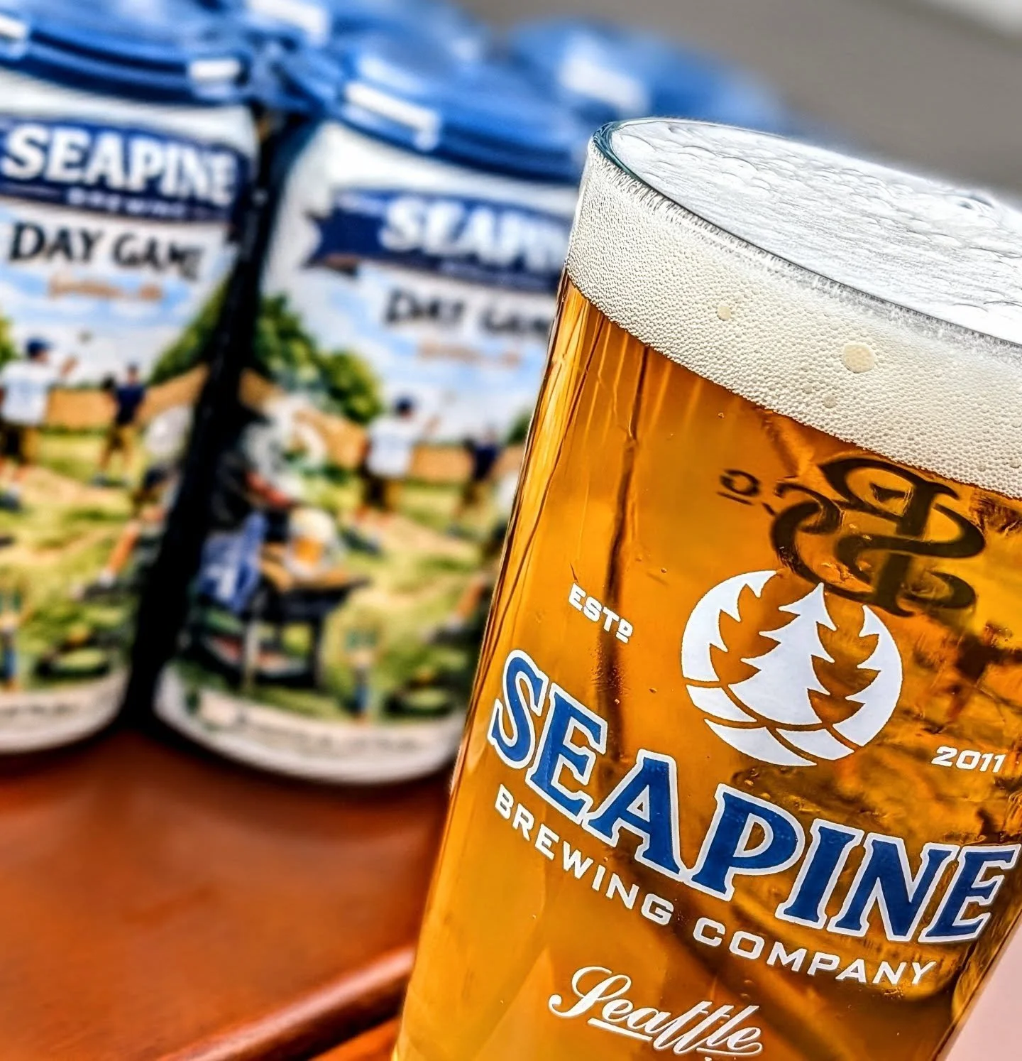 1st weekday day game for the Mariners! Perfect day for Day Game Golden Ale (4.5%)! Brewed with Golden Promise malt and El Dorado hops, this clean and refreshing springtime ale is perfect for day game days! ⚾🍻#mariners #seattlecraftbeer