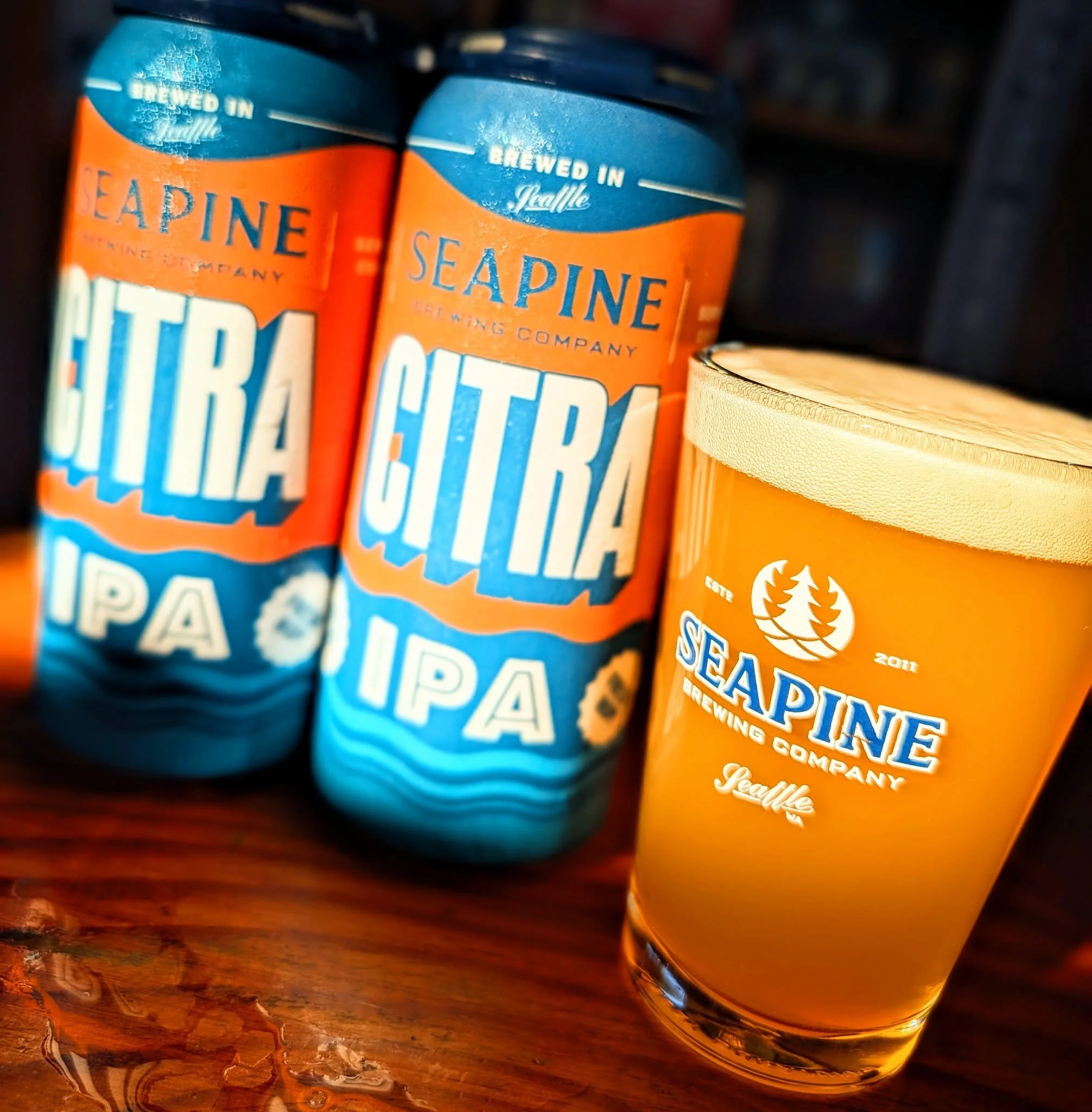Our annual fresh hopped Citra IPA is now available on tap &amp; in 4-packs at the taproom! Super fresh right now, come and get it! 🍻
#freshhop #seapine #seattlecraftbeer #seattlebeer