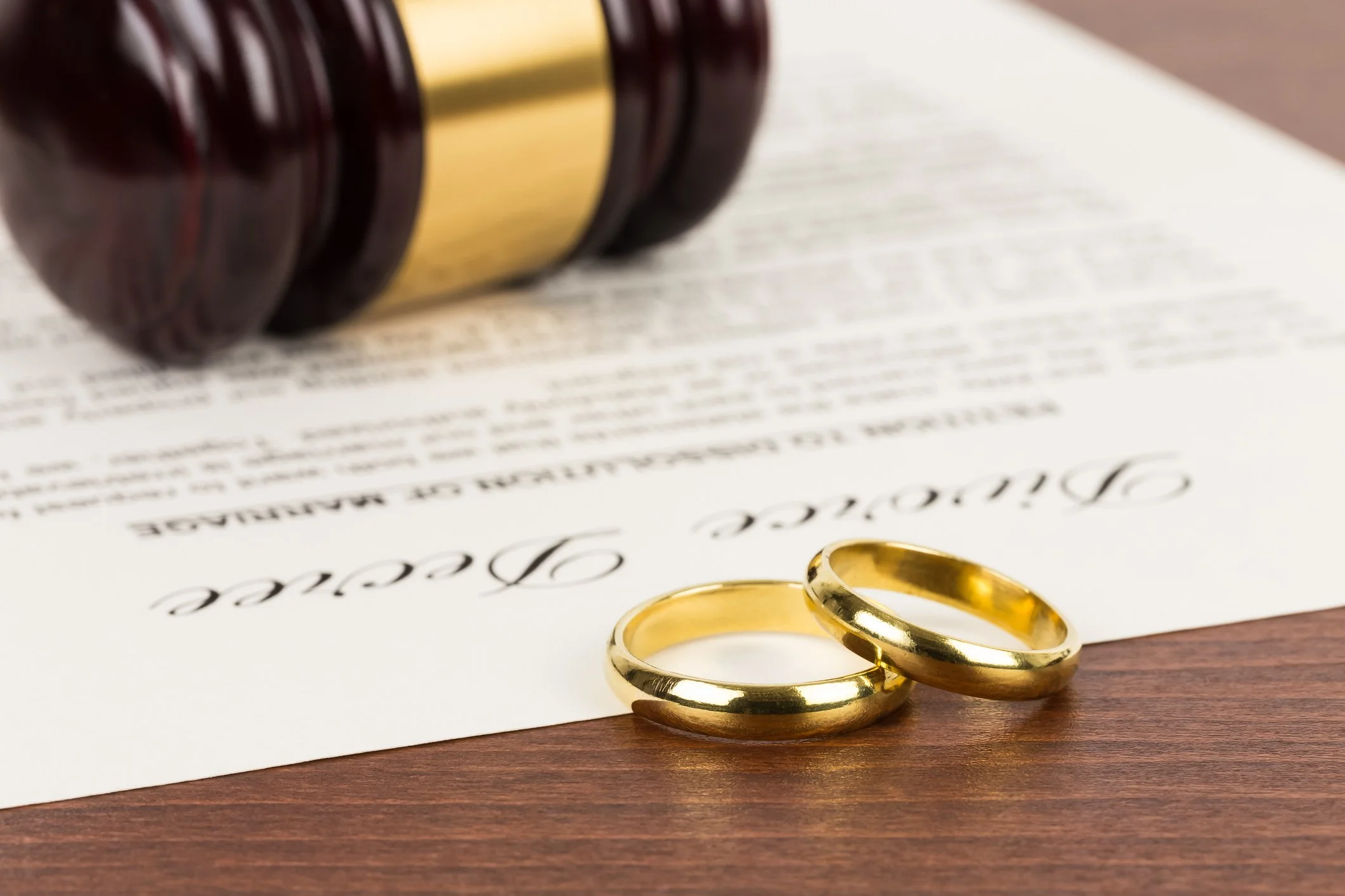 Twin Cities, Minnesota Divorce Real Estate: Neutral Ground—How Real Estate Decisions Can De-Escalate High-Conflict Divorces