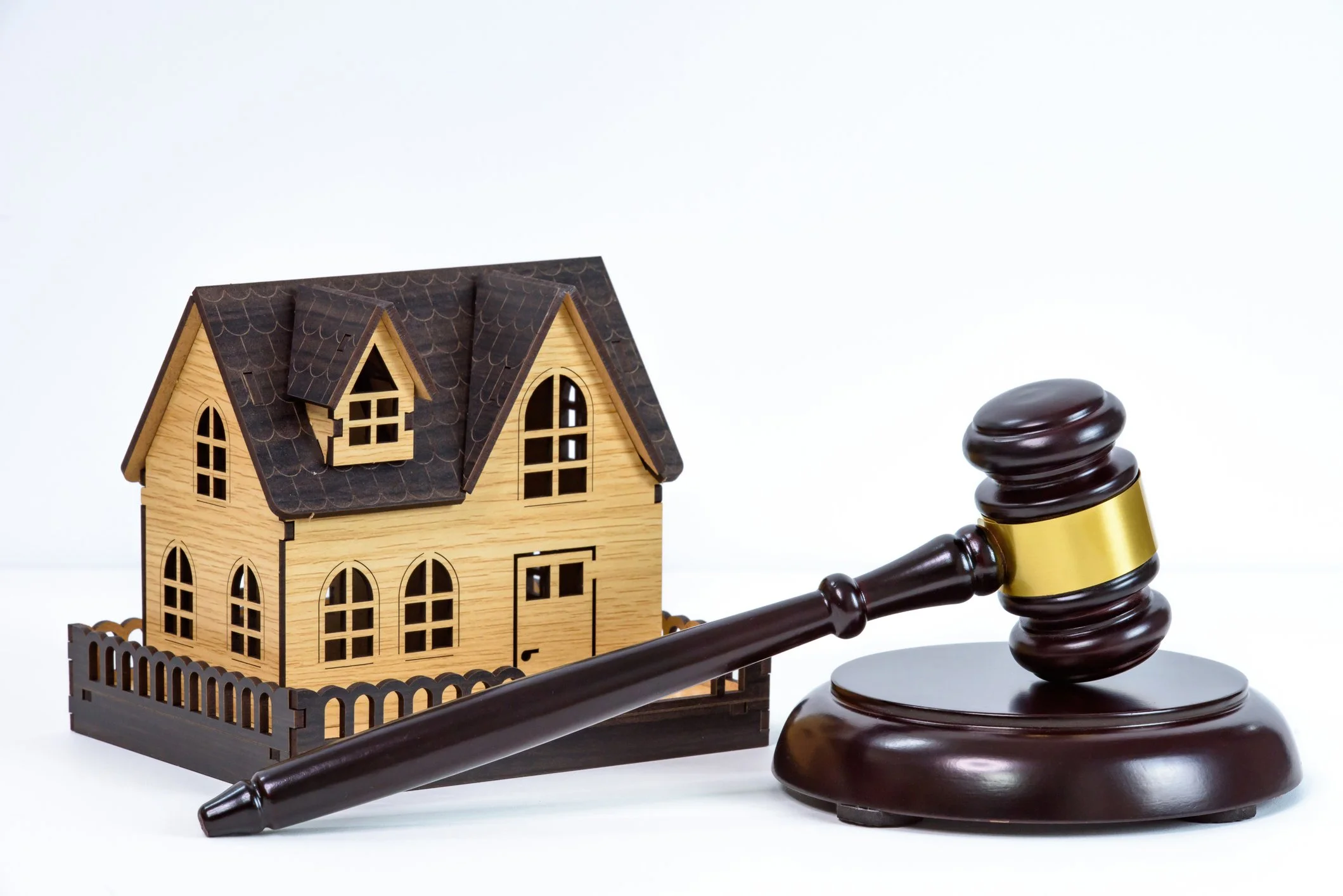 Why Minnesota Family Law Attorneys Refer Divorce Real Estate Matters to Shannon Lindstrom, Certified Divorce Real Estate Expert (CDRE®)