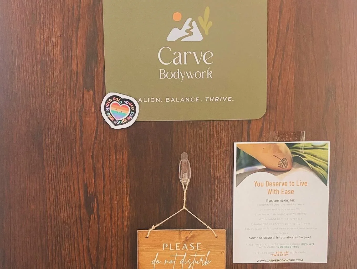 Office Tour ✨🌻 my goal is for everyone to feel welcomed and comfortable at my office as  much as I do! I hope all the little details bring you as much joy as they do to me ☺️ #officetour #massage #massagetherapy #structuralintegration #soma #parkcit