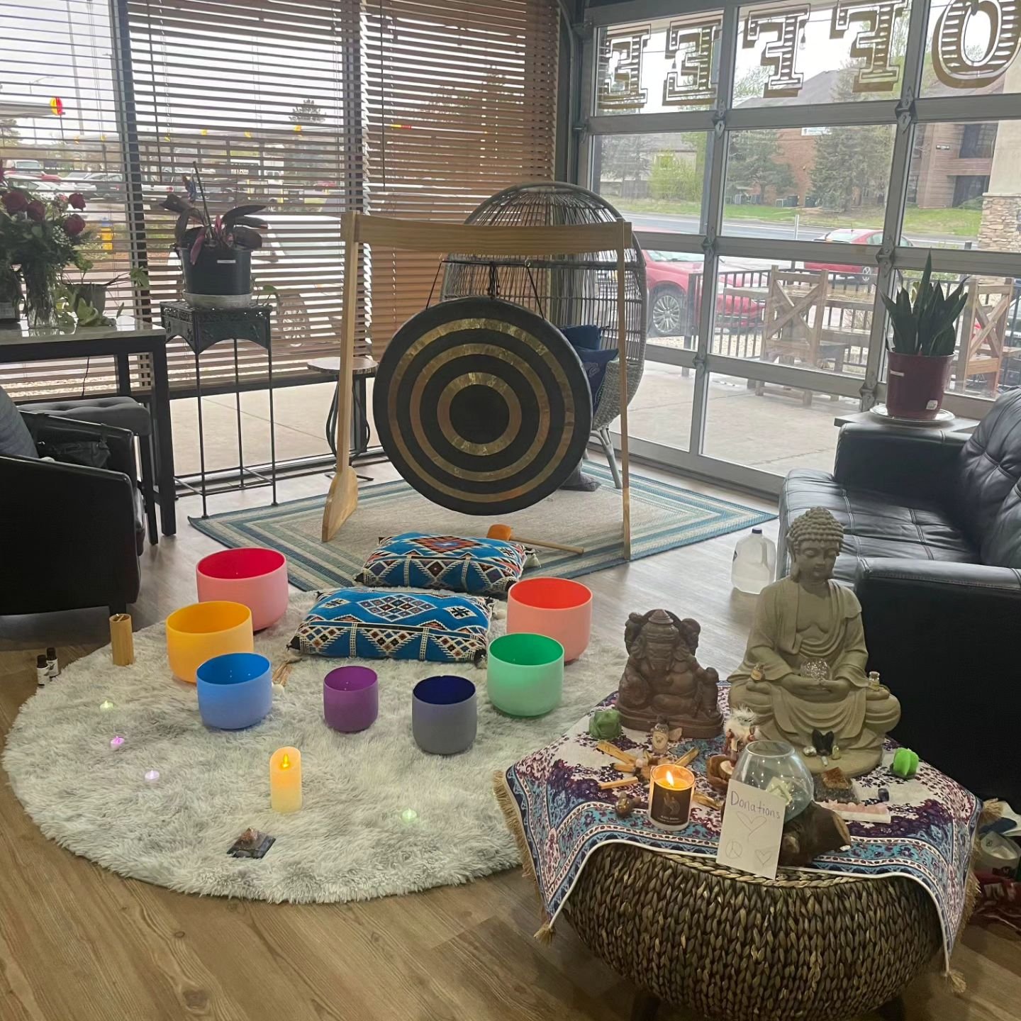 Ryan Irish and Tasha Hannah hosted a free sound bath session to realtors and community members. This was their set up tonight!! #communityspace #healing #communitycafe