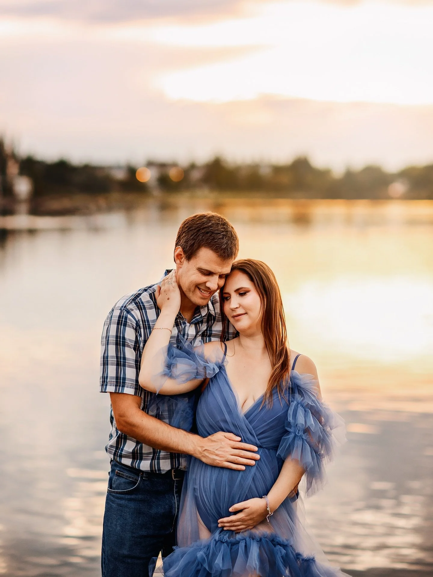 Super excited to be sending out Justine&rsquo;s photos in the next day or so! Haven&rsquo;t finished editing her whole gallery yet however I was itching to share a few from our session!!!
#maternity #maternityphotography #maternityphotographer #yegph