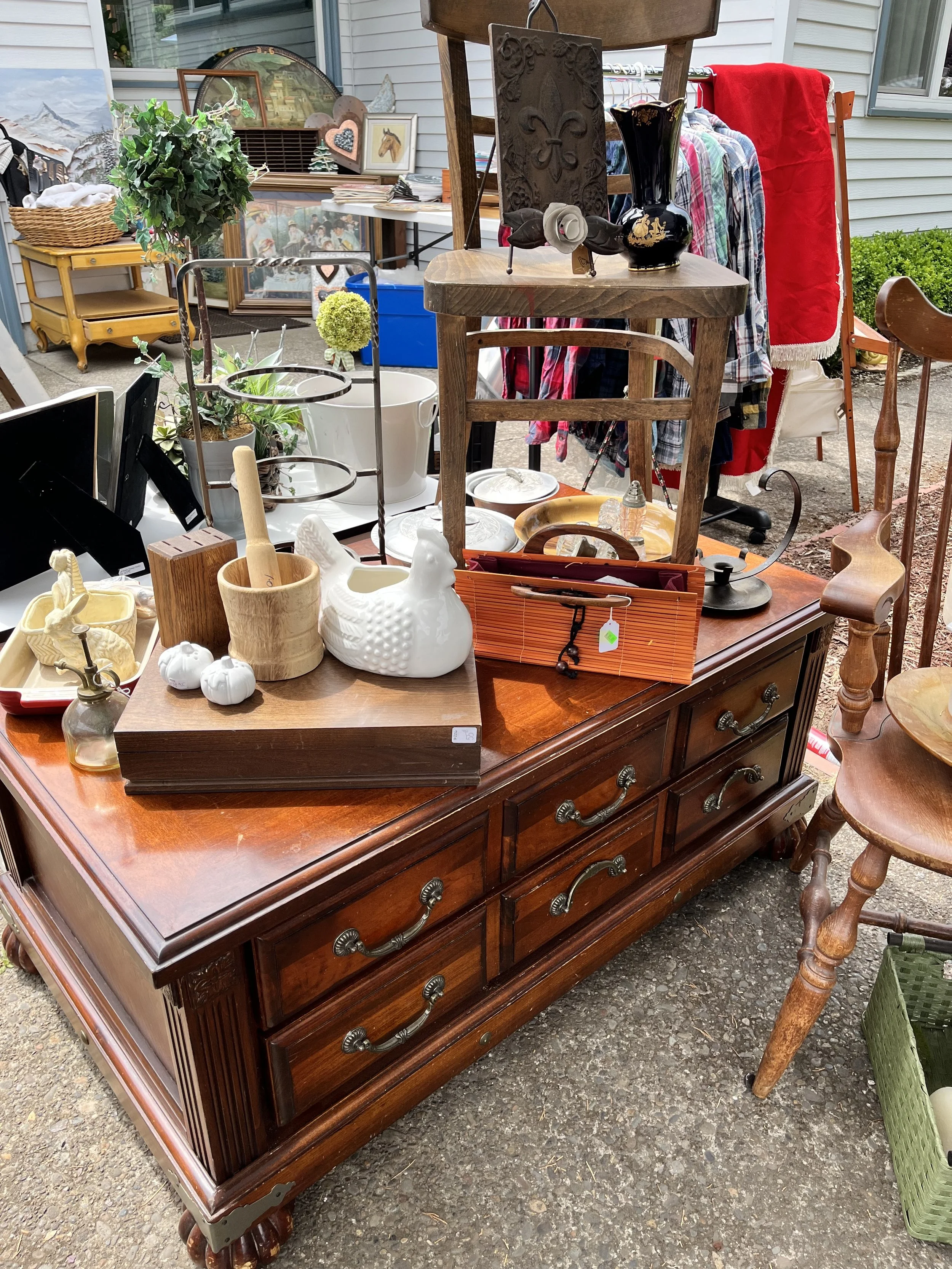 Twin Hearts - 3rd Annual Summer clearance sale