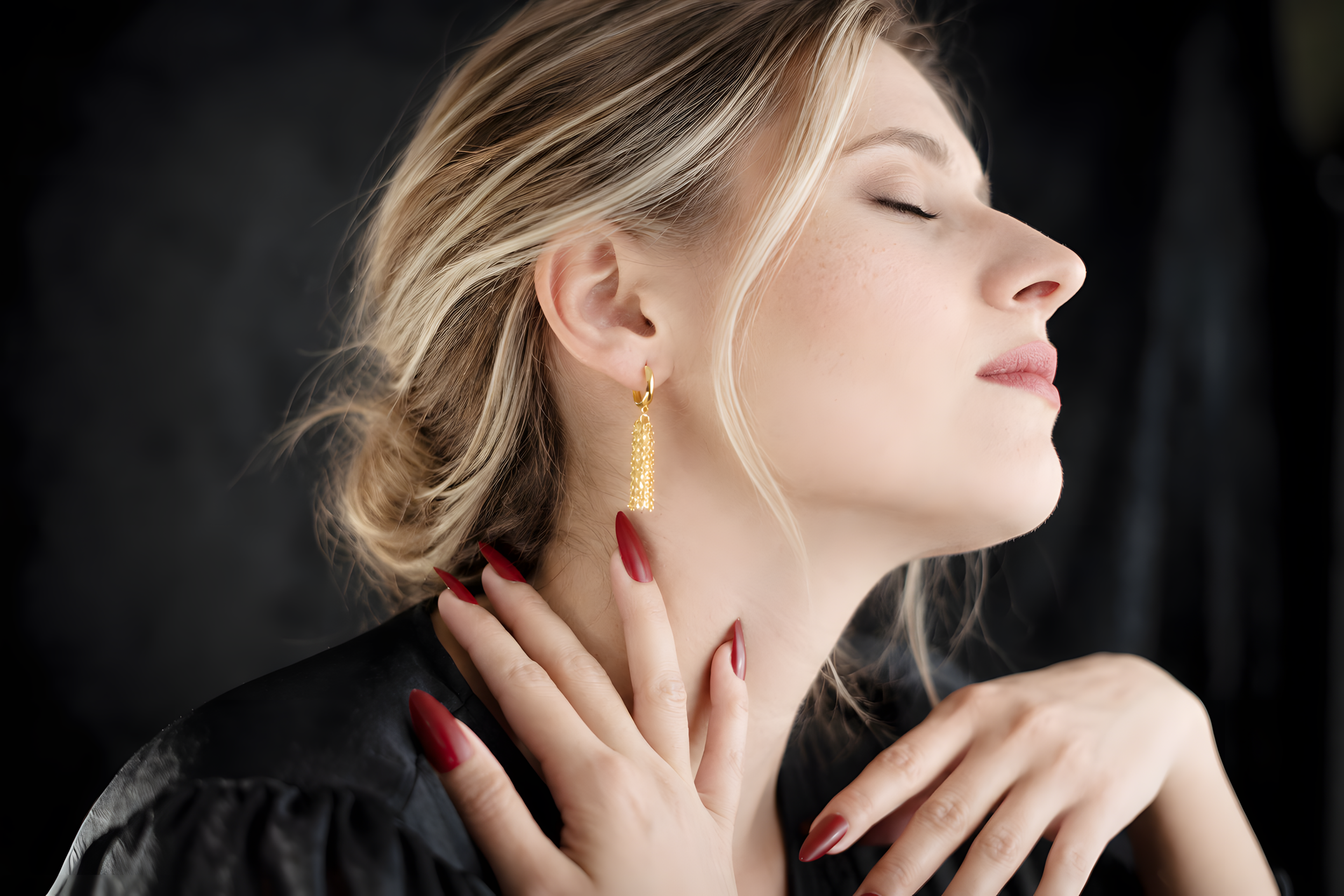 Loki's Nets; Slender, sleek pearls wrapped in fine gold chain create an eye-catching  look.