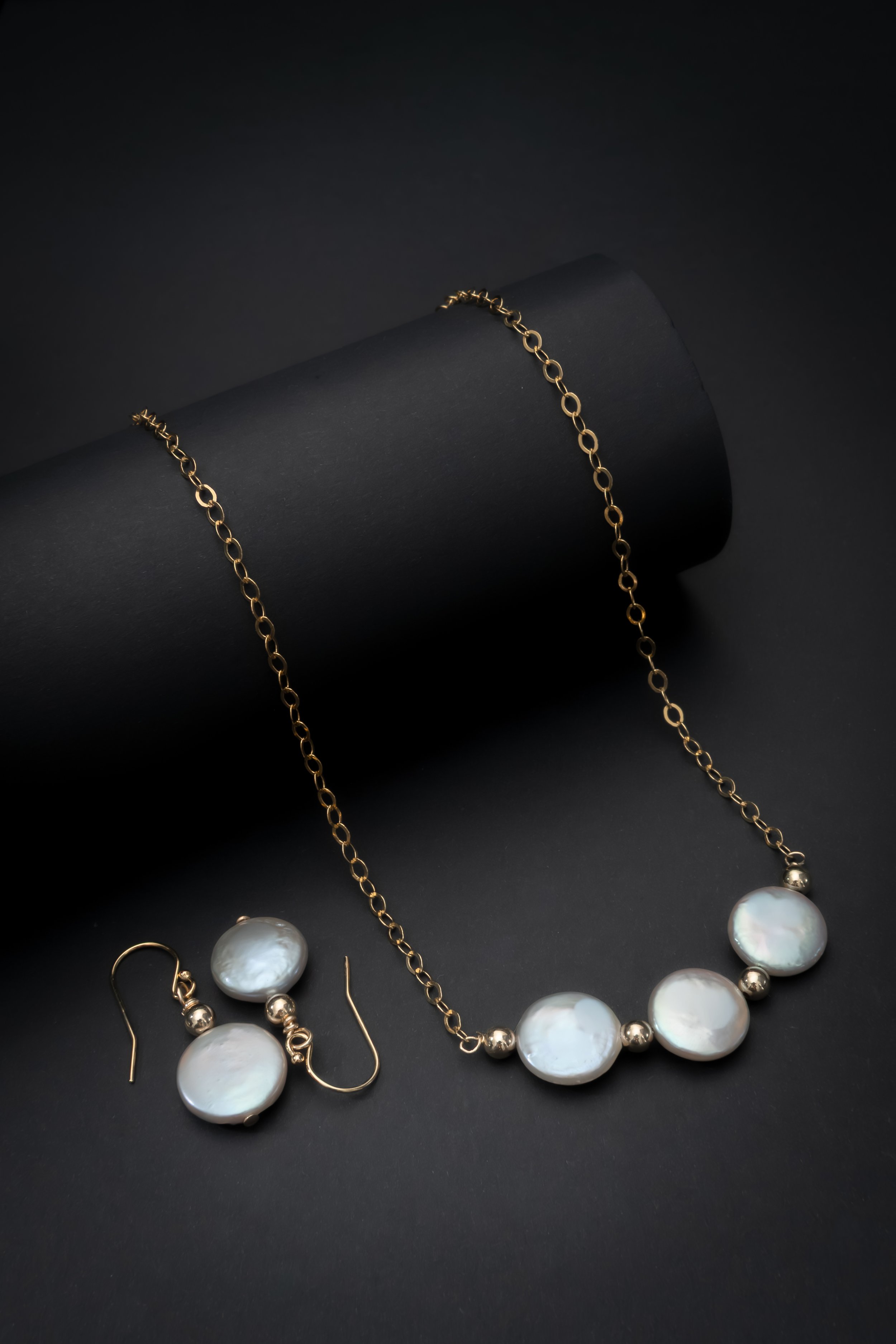 EAR050 NEC050 Grey Coin necklace & earrings 2.jpg