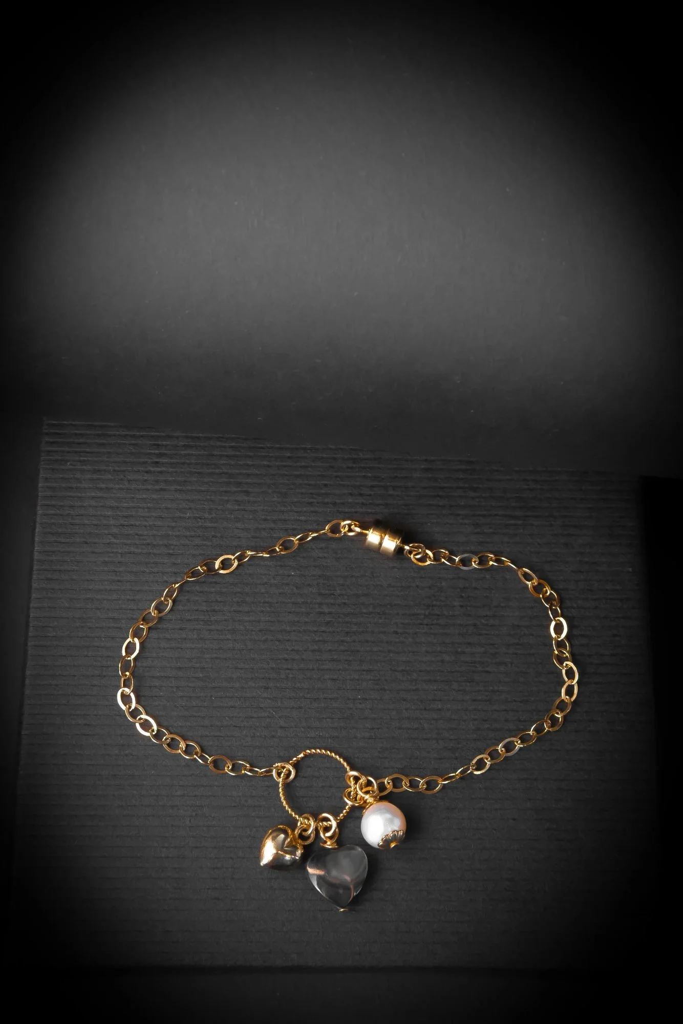 bra061_gf_charm_bracelet_4_web.jpg