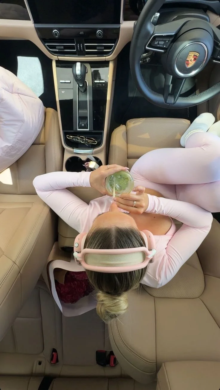 pink pilates princess 🧘🏼_♀️💗 #pilates #pinkaesthetic #gymgirl #springoutfit #workoutroutine.jpg