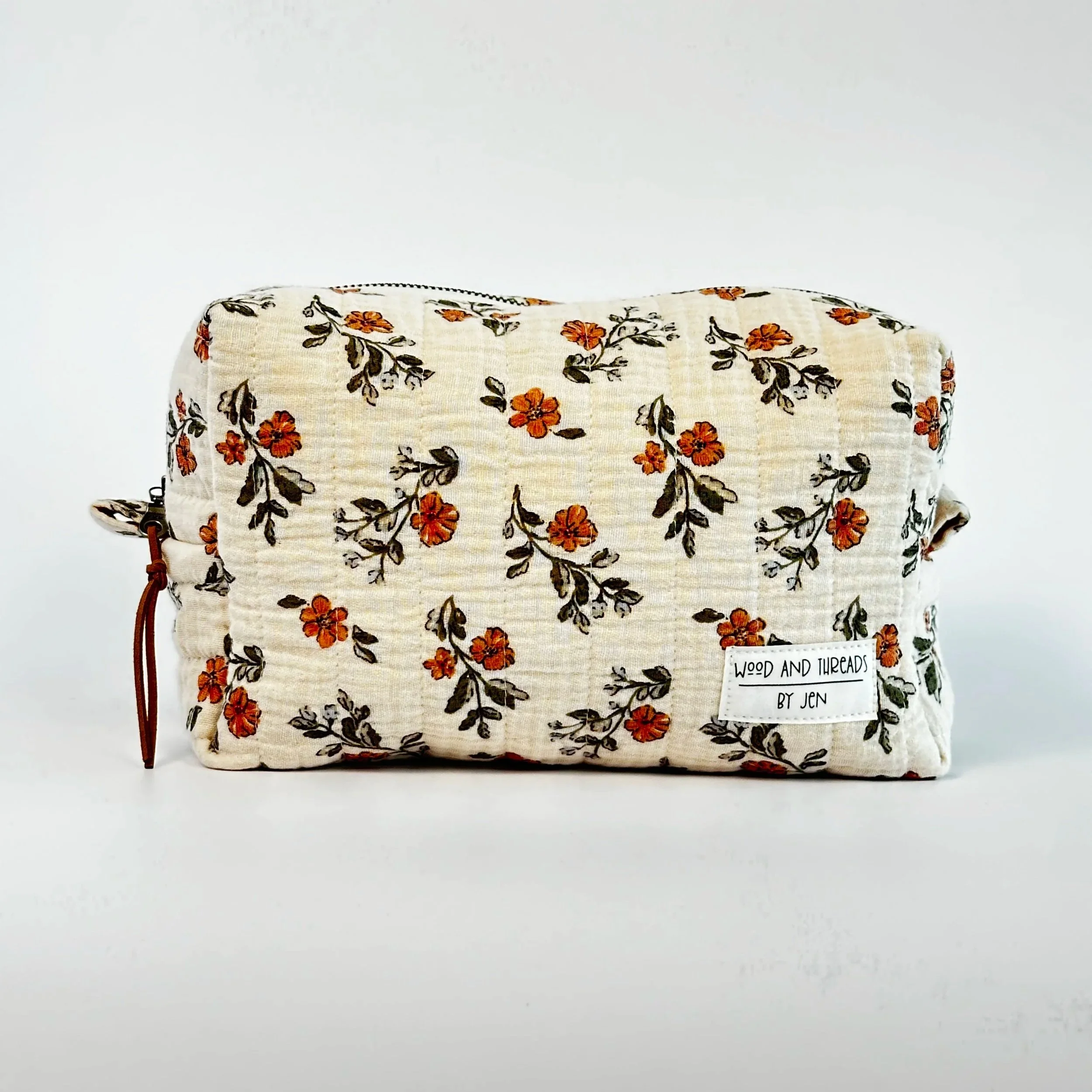 Flor de Tierra y Cielo Quilted Boxy Pouch - Medium