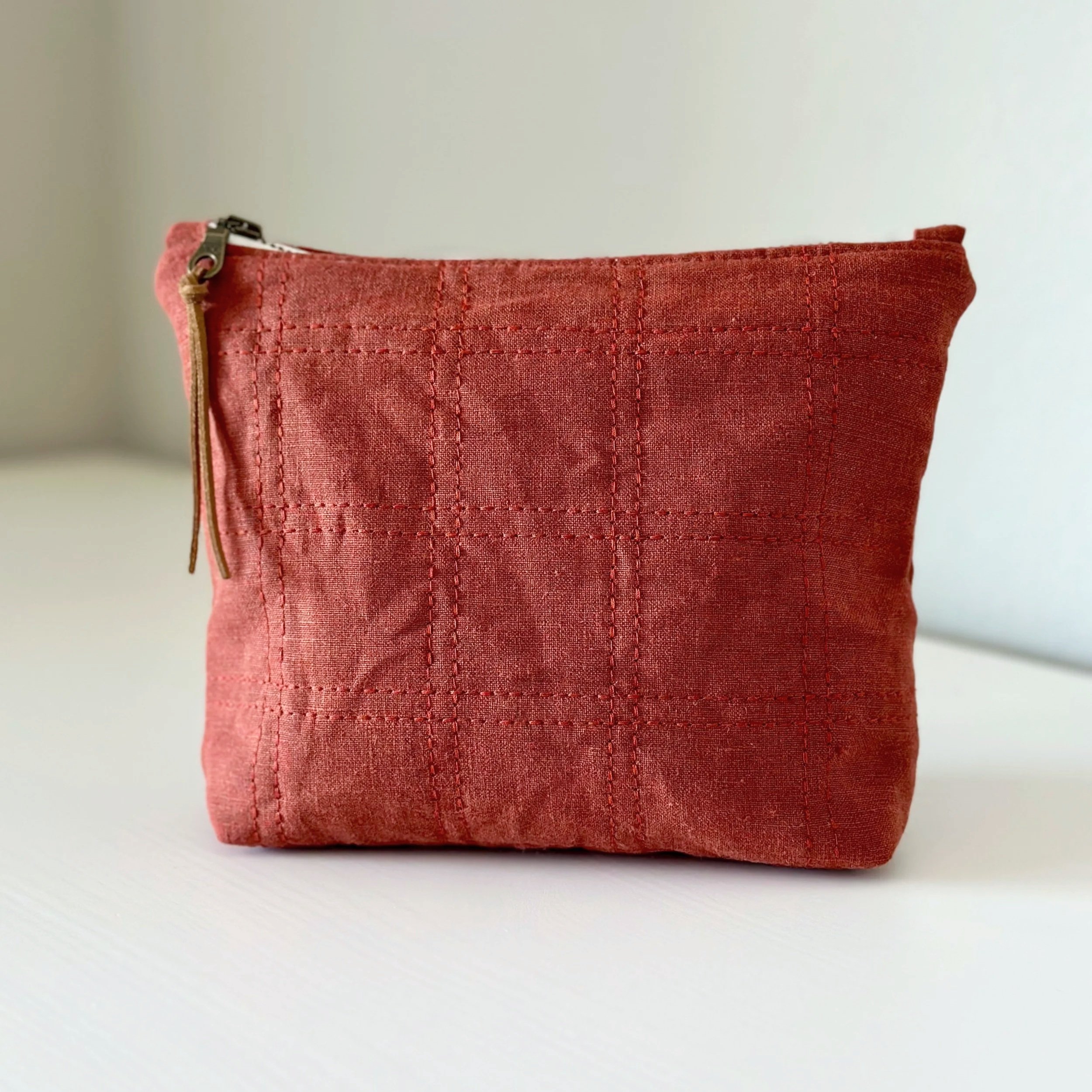 Brick Quilted Linen Zipper Bag - Small