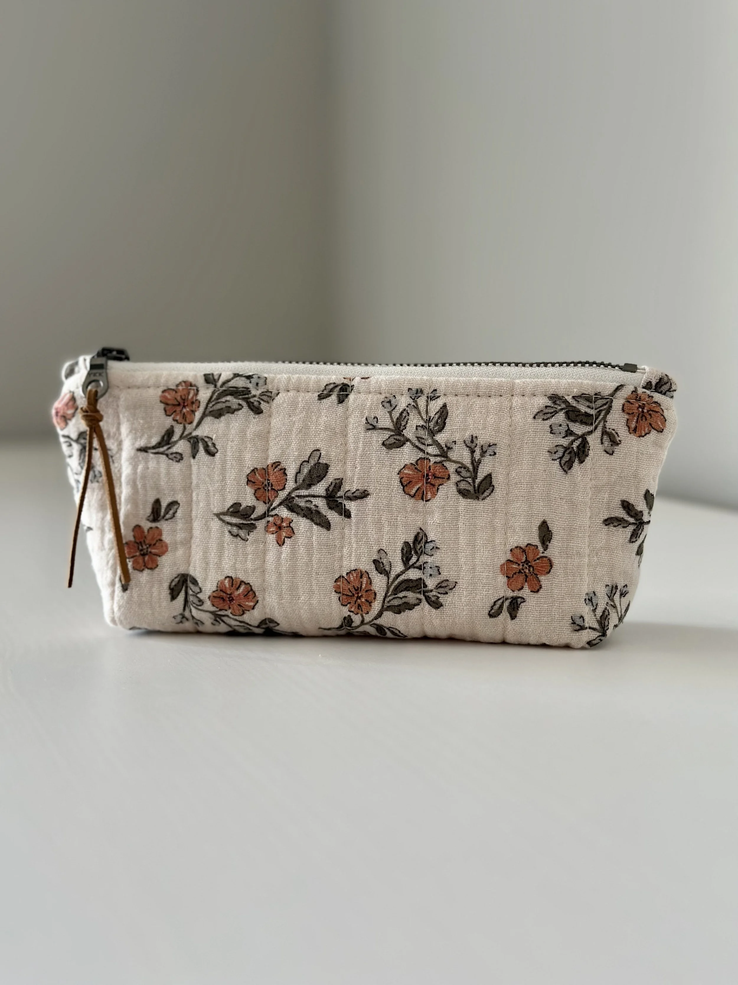 Flor de Tierra y Cielo Quilted Zipper Pouch