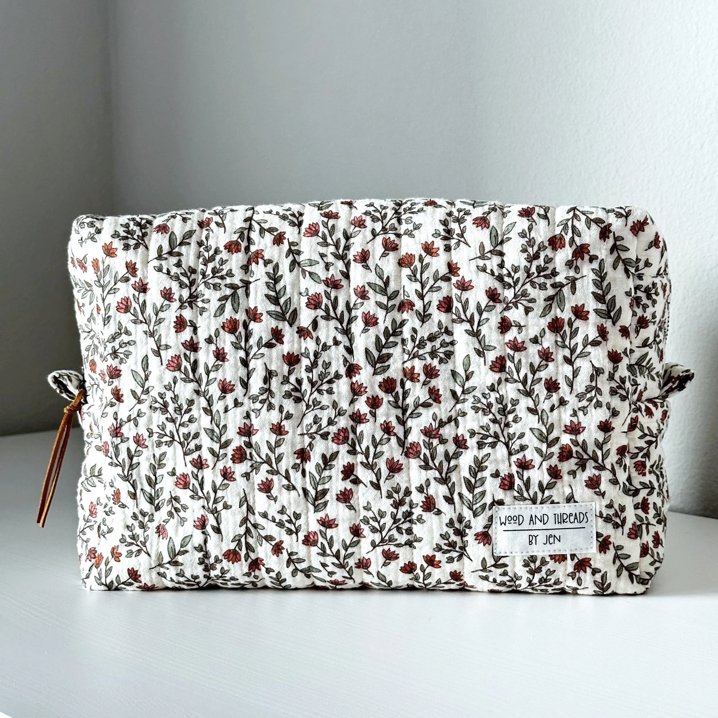 El Último Jardín Quilted Boxy Pouch - Large