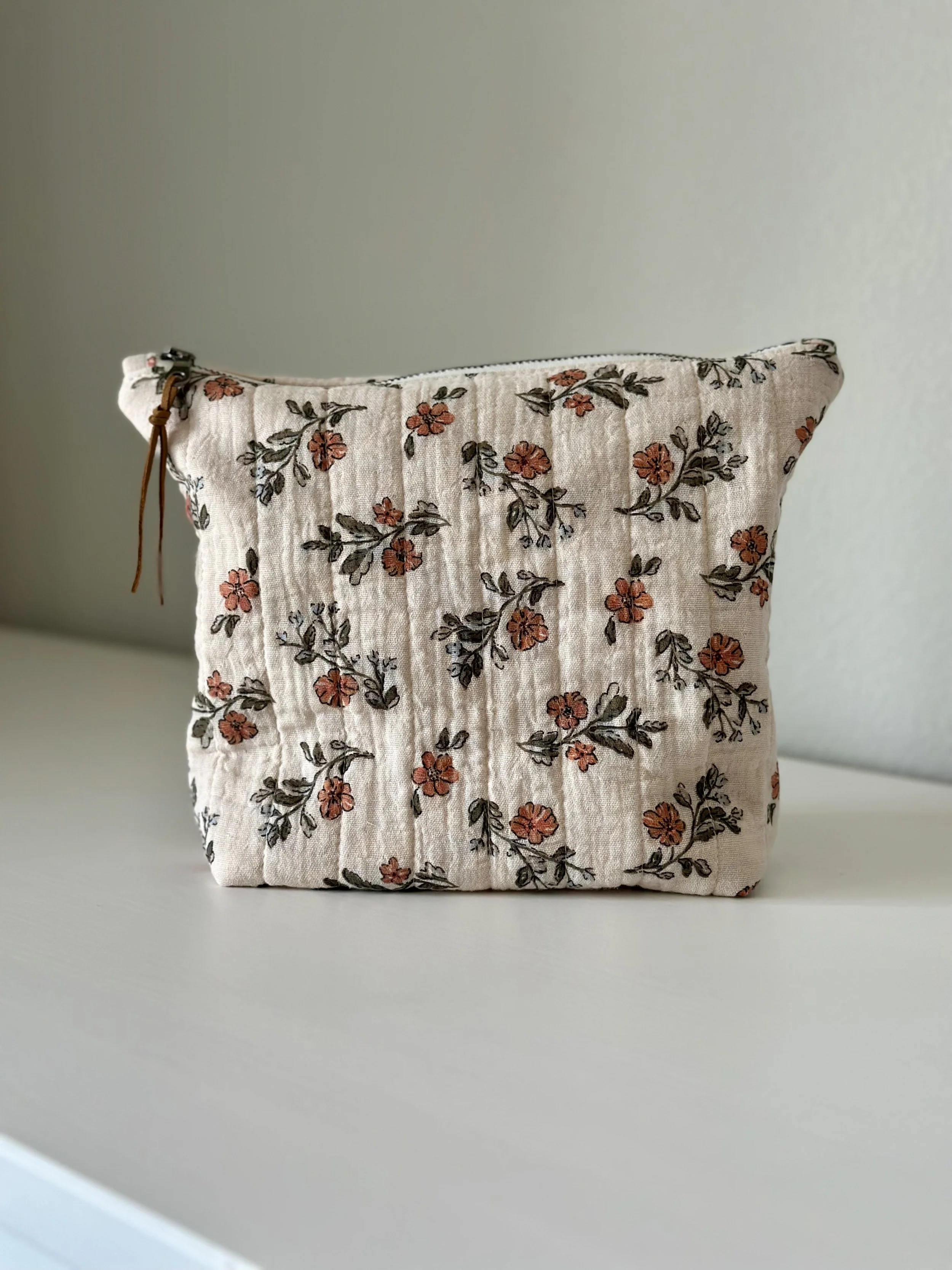 Flor de Tierra y Cielo Quilted Bag - Large