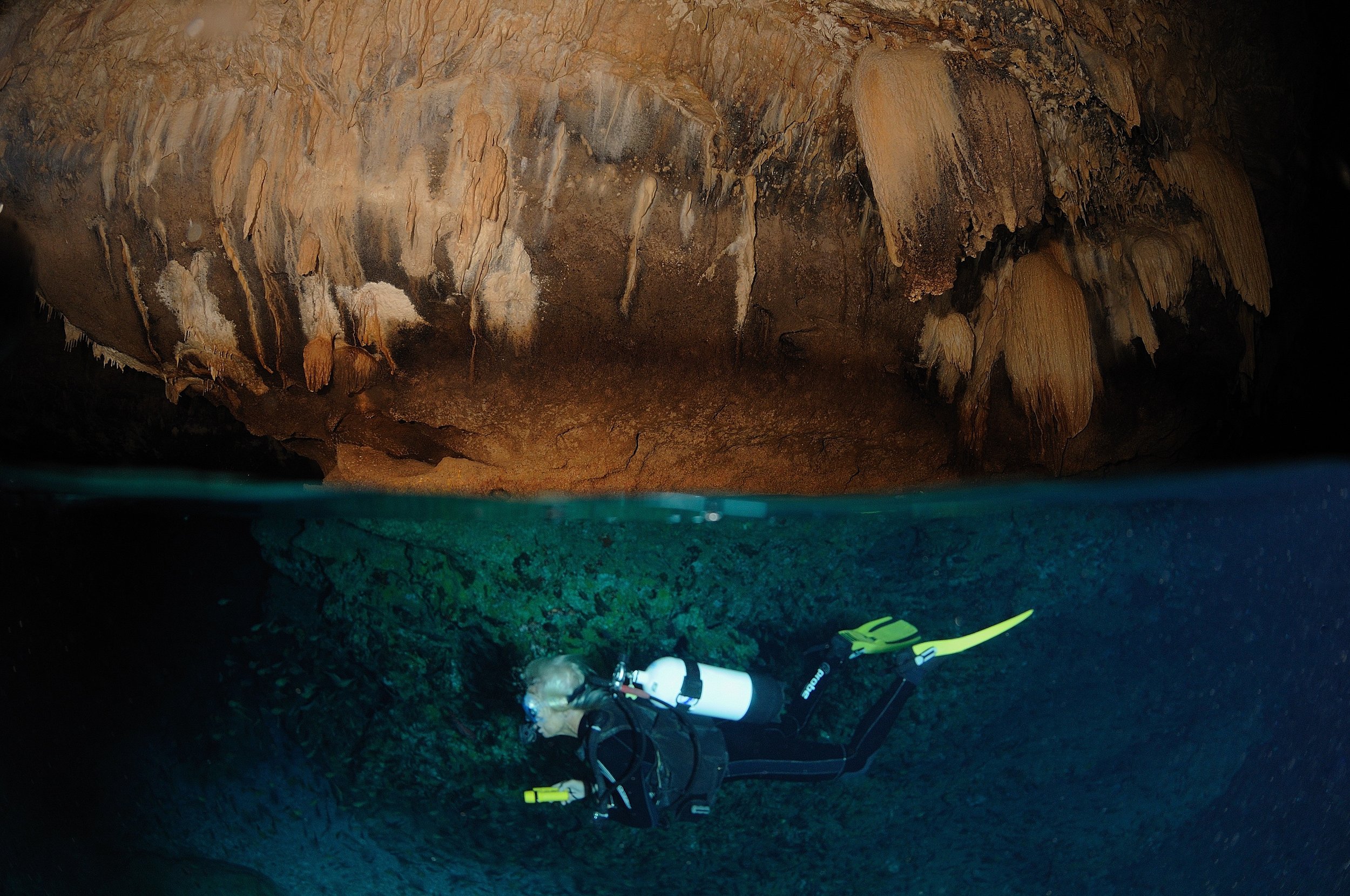 THUNDERCLIFF CAVE