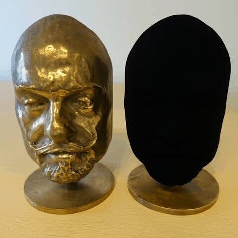 Now, just for laughs, witness THE BLACKEST BLACK. These are the same item, with the one on the right painted in Black 3.0.
.
This is a Vengeance Black. Artist Anish Kapoor invented the best black paint and refused to share the recipe or the paint, so