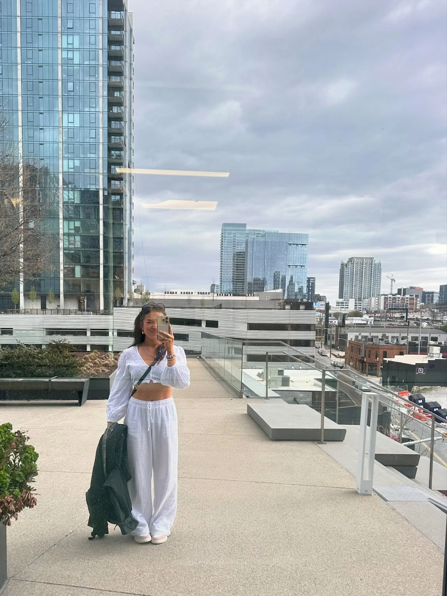 🧿🫐🔮🍒🫒🍋&zwj;🟩