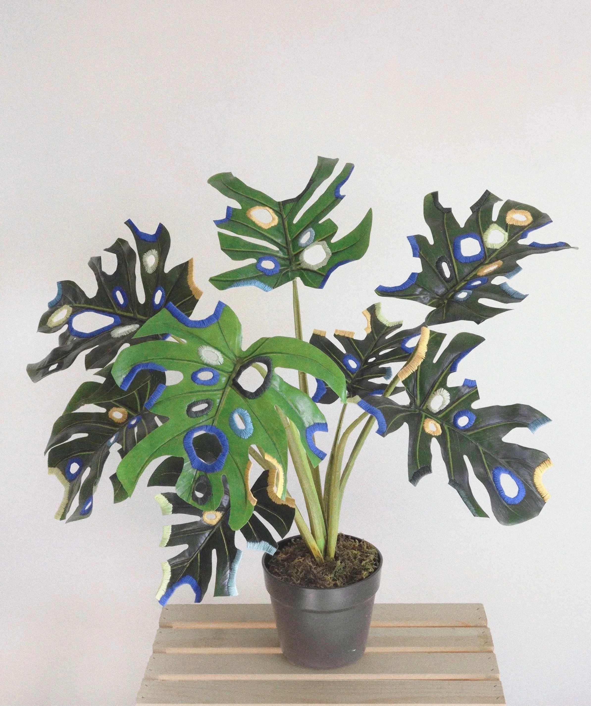 plant portals / stitching on artificial monstera
