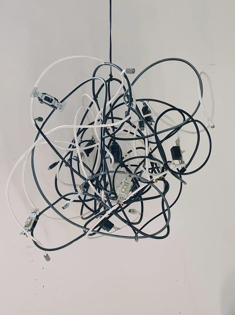 recycled wire chandelier (off)
