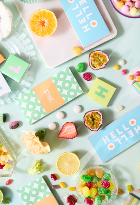 Makeiset omalla logolla