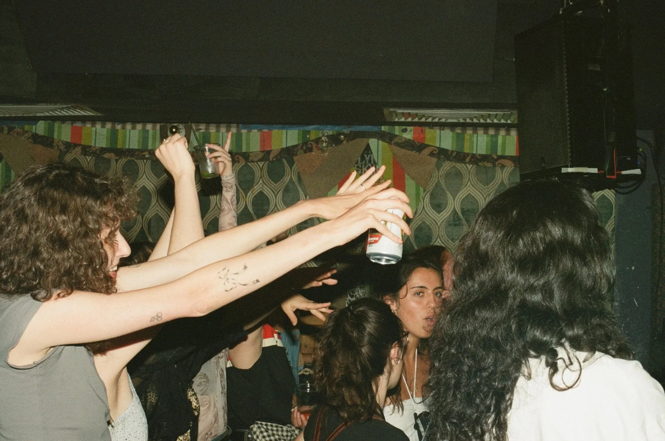kodak_800_c_41_9833_93041_206627_002046150014.jpg