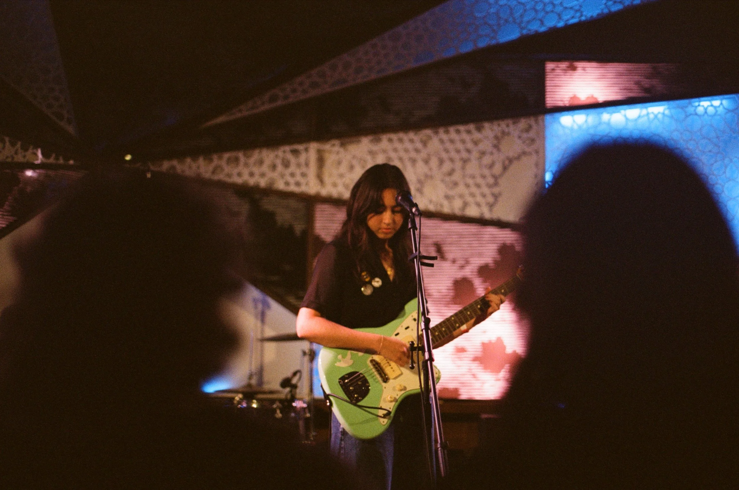kodak_800_c_41_9833_102262_228656_002283670016.jpg