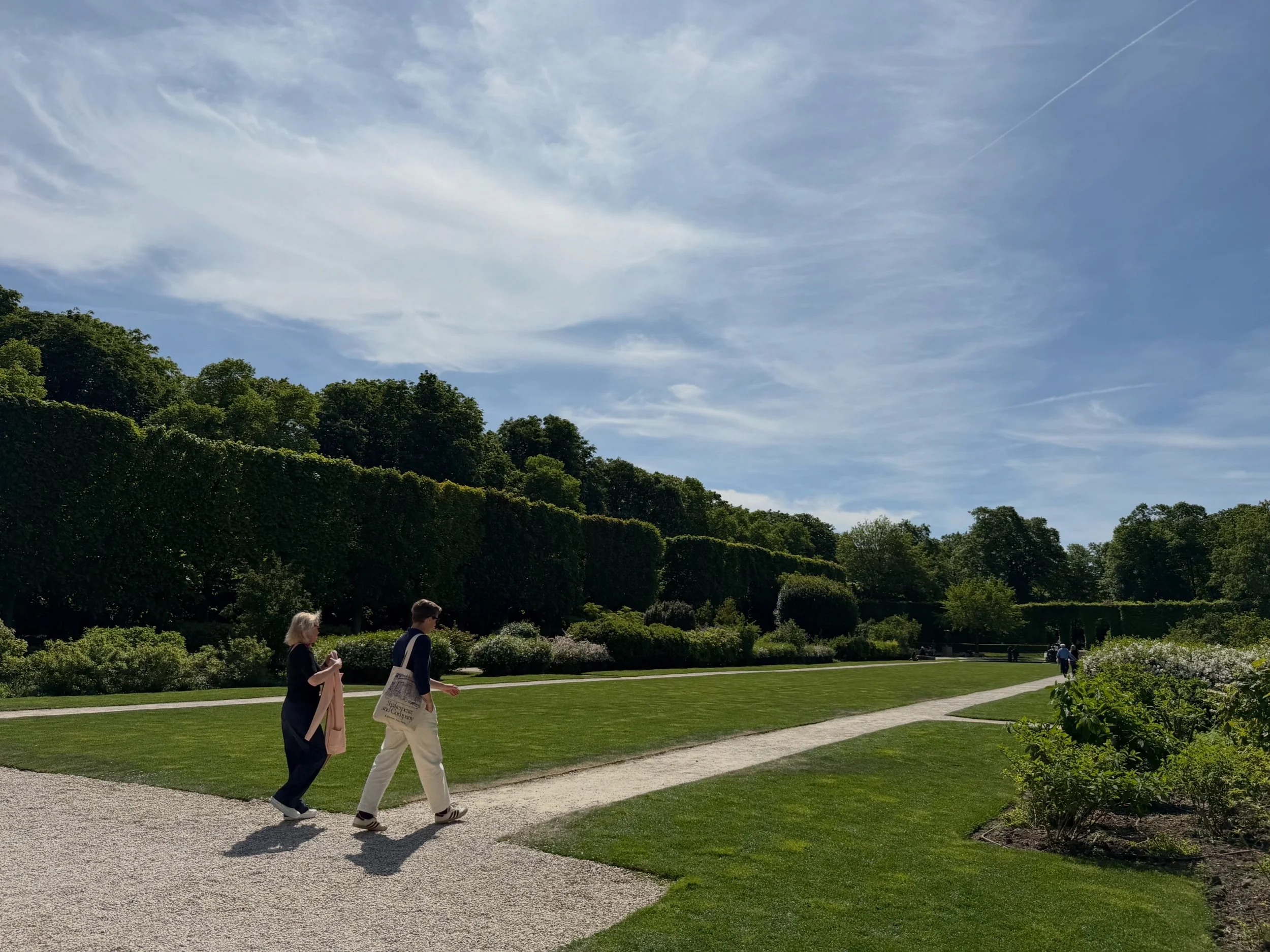 F1185638-5D94-43C2-A6E0-2519357F0CE9.jpg