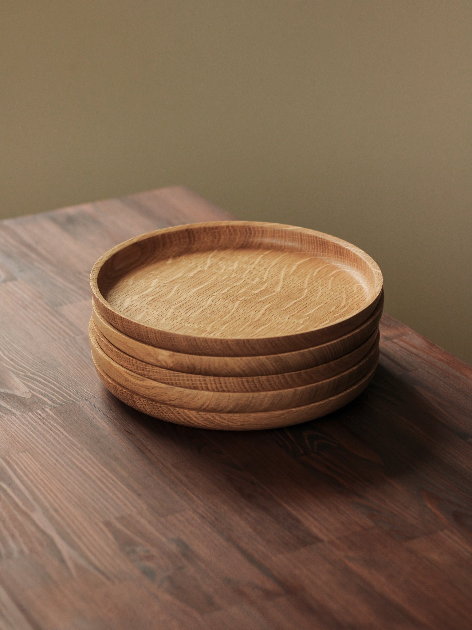 Large English Oak Plate