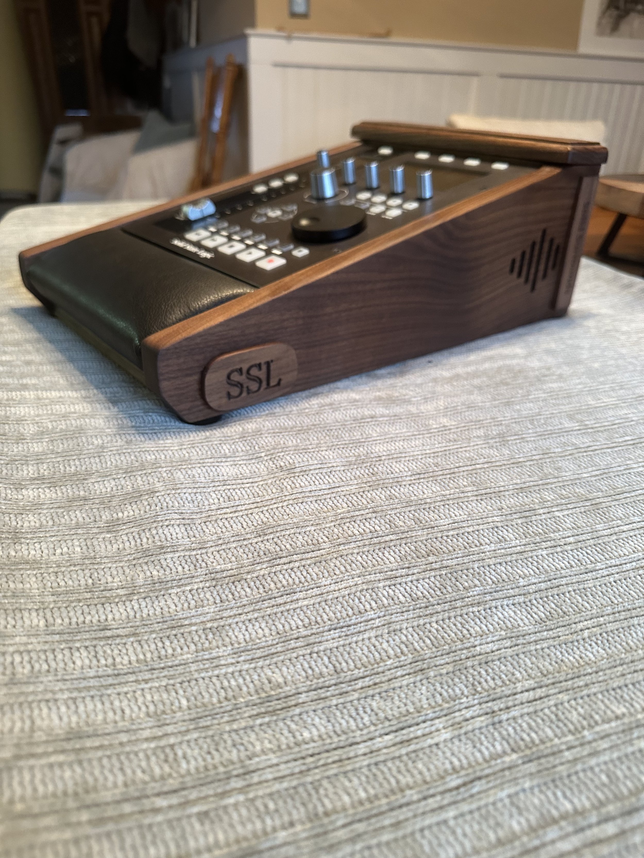 UF1 Walnut.jpg