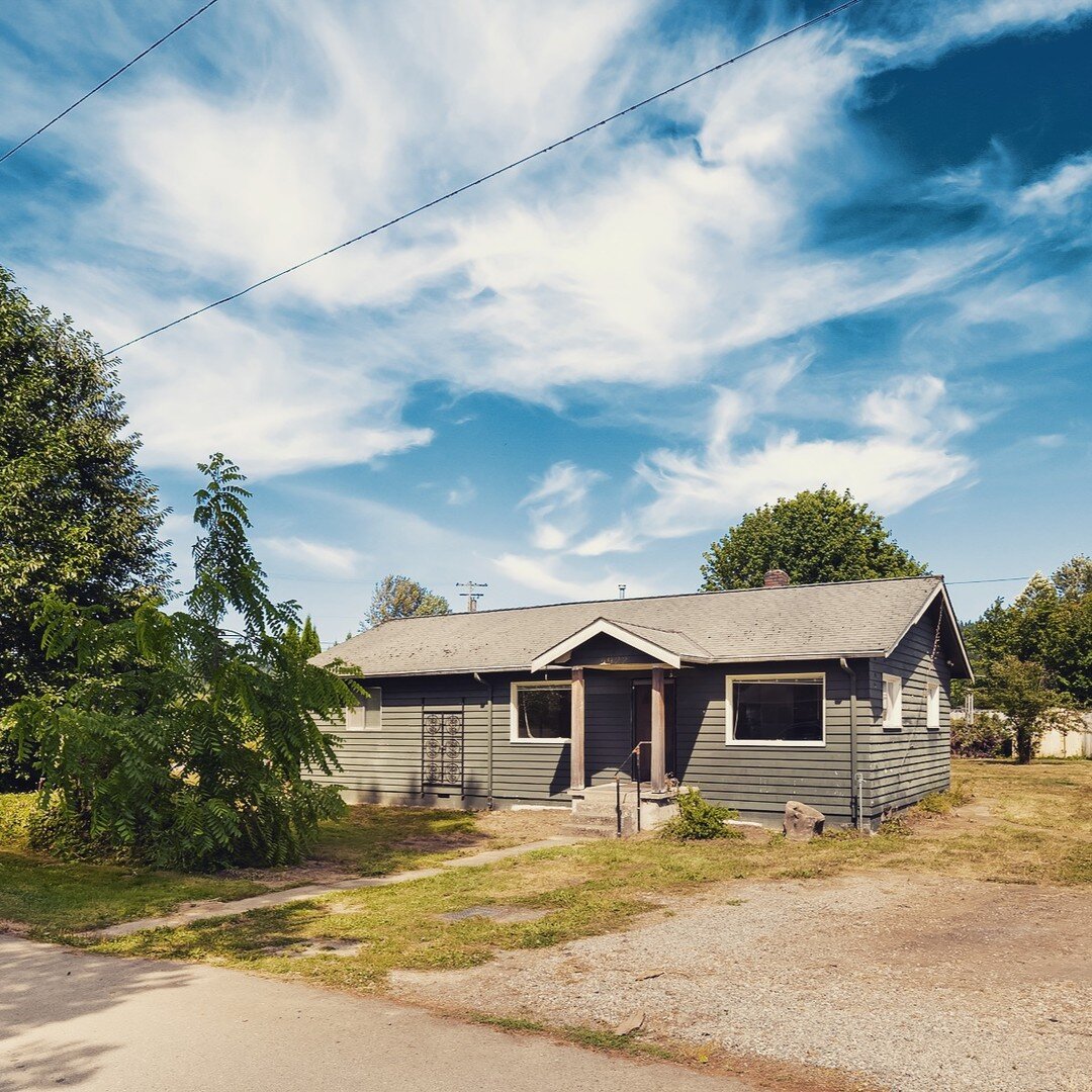 OPEN HOUSE TODAY 
11:00 am - 1:00 pm

5922 322nd Ave NE
Carnation, WA 98014

Historical 1913 one level rambler on large, level lot in Downtown Carnation! Multiple outbuildings provide space for your hobbies or additional storage. 2 bedrooms plus flex