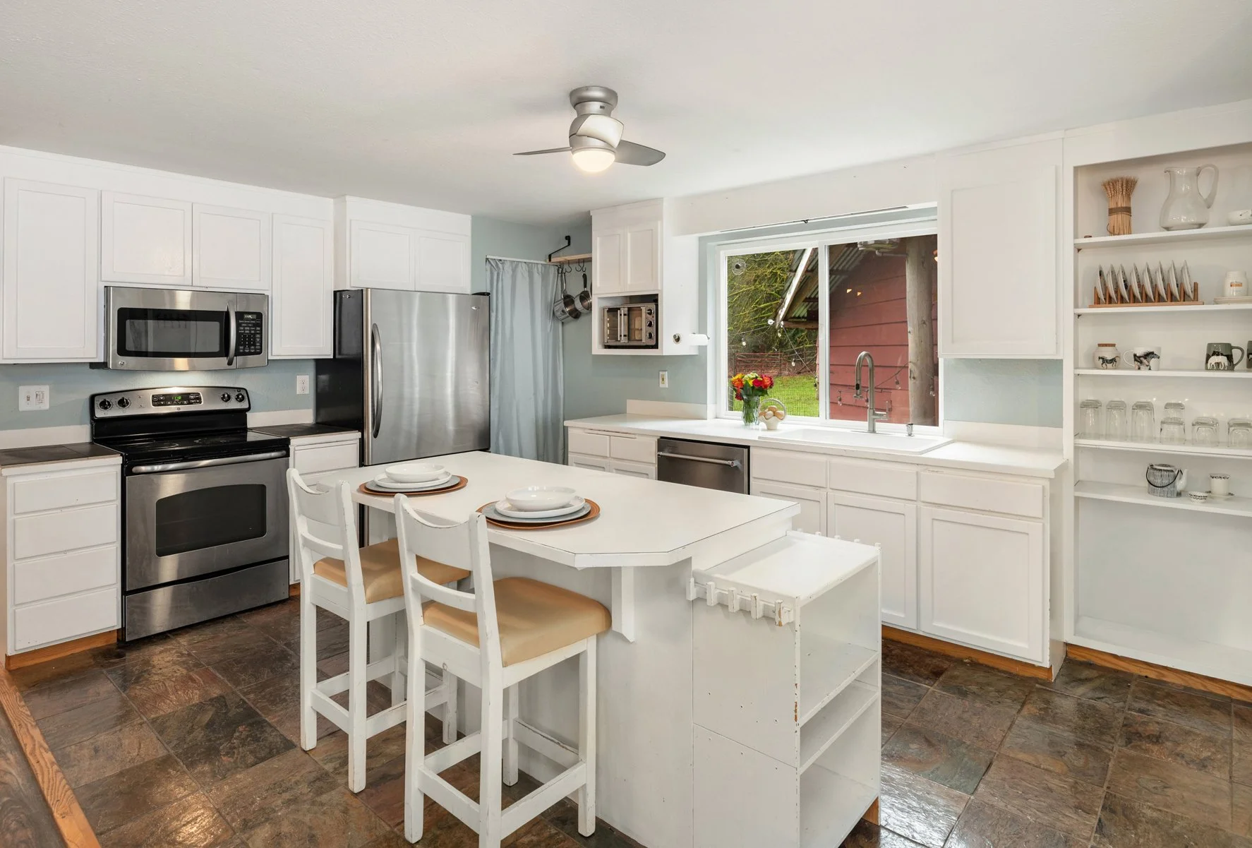 11807 322nd Avenue NE Duvall (9).jpg