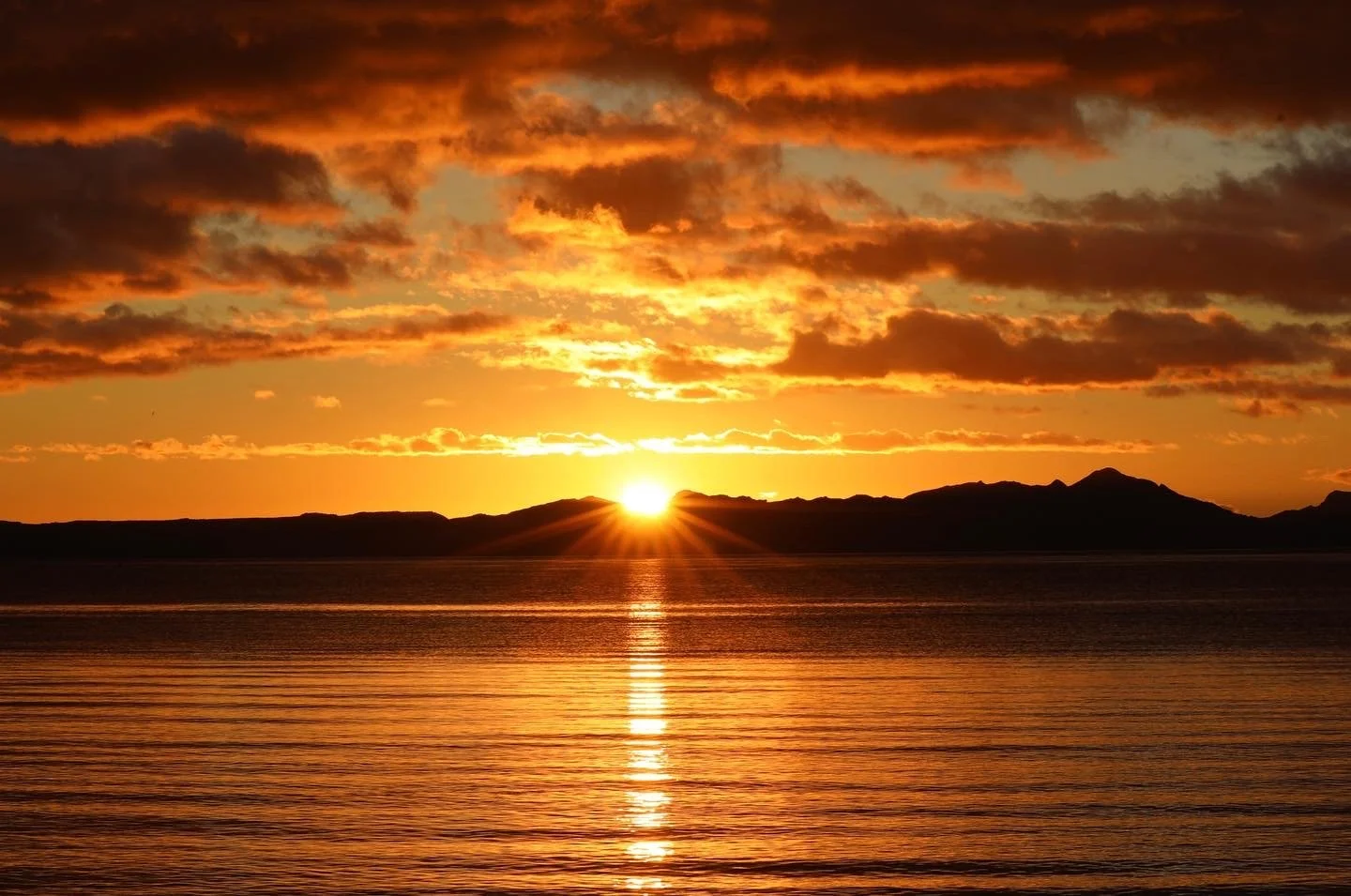 A sunset in Loreto Bay National Park during a marine adventure with Baja Adventures
