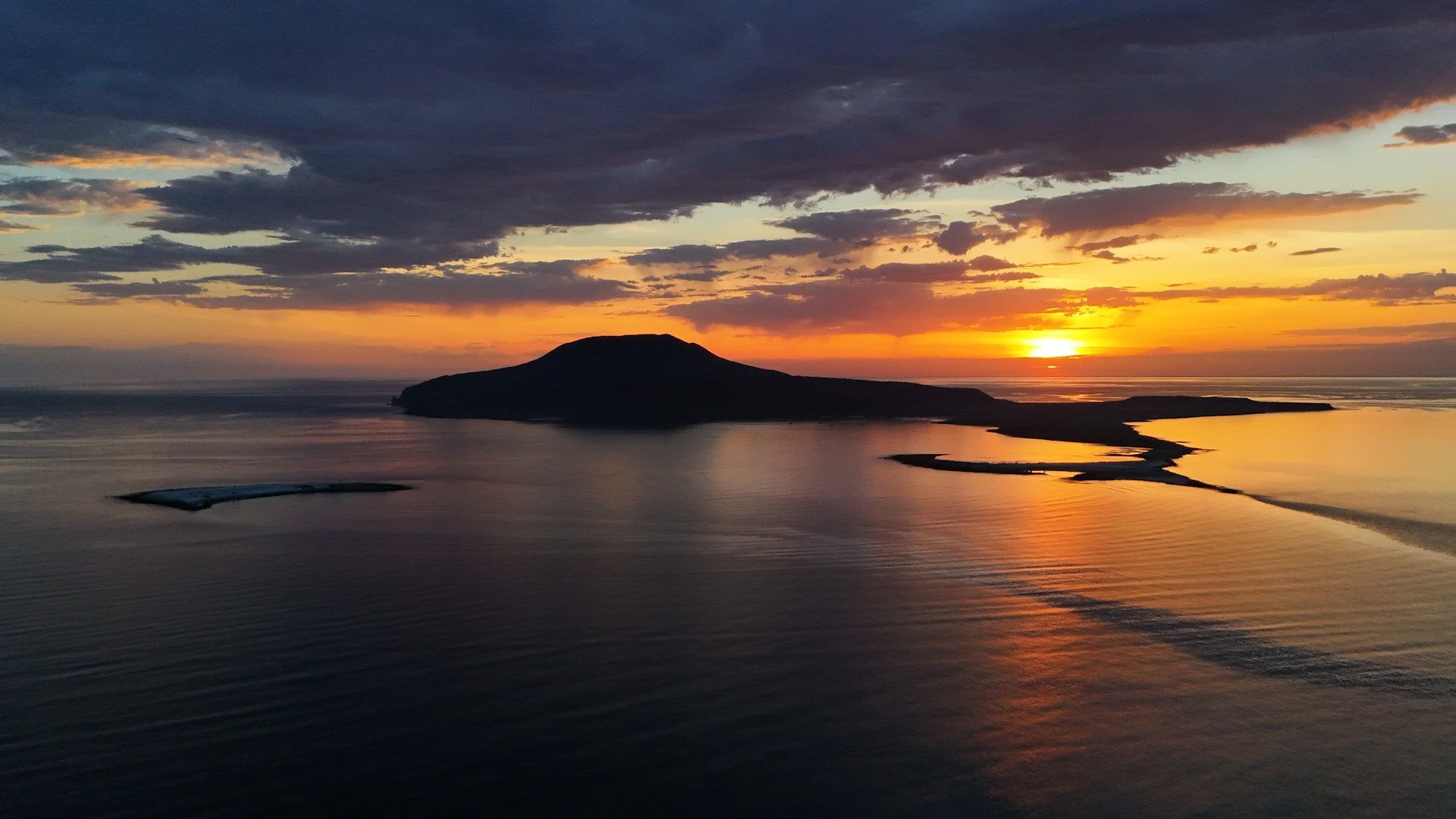 Entorno marino natural en torno a la Isla Coronado, que forma parte del Parque Nacional de la Bahía de Loreto, en Baja California del Sur.