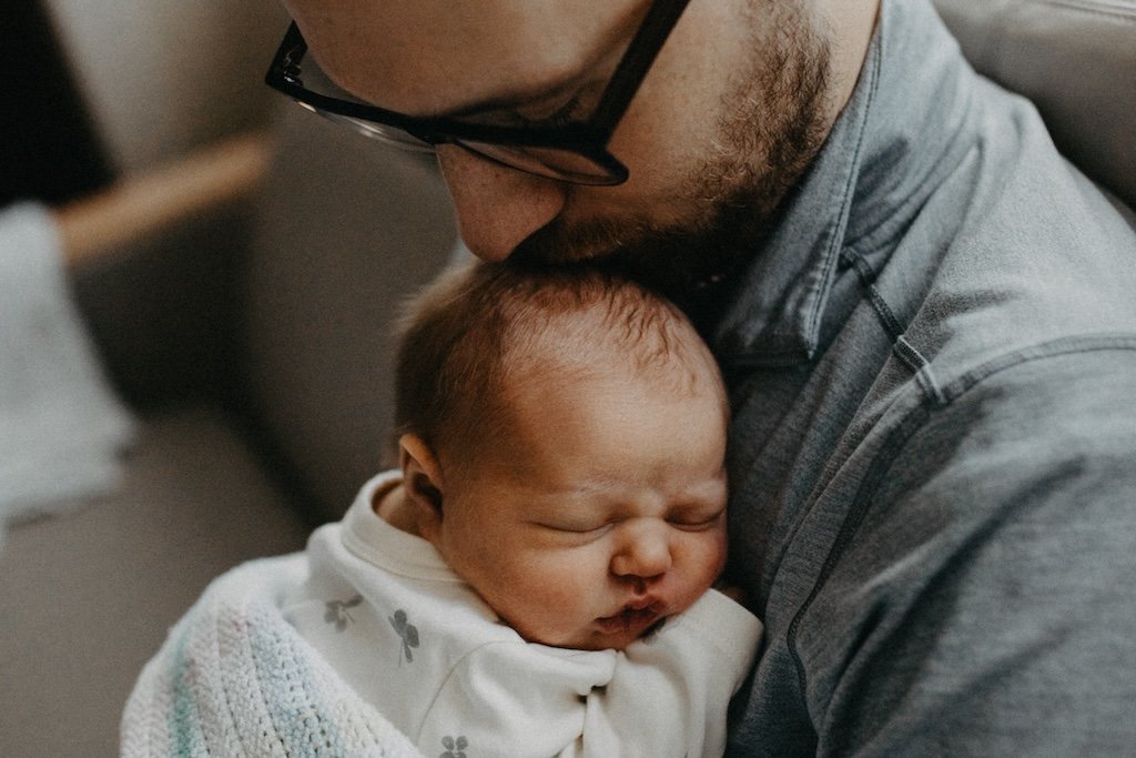 Dad with newborn baby: Fresh48 Cleveland, Photography