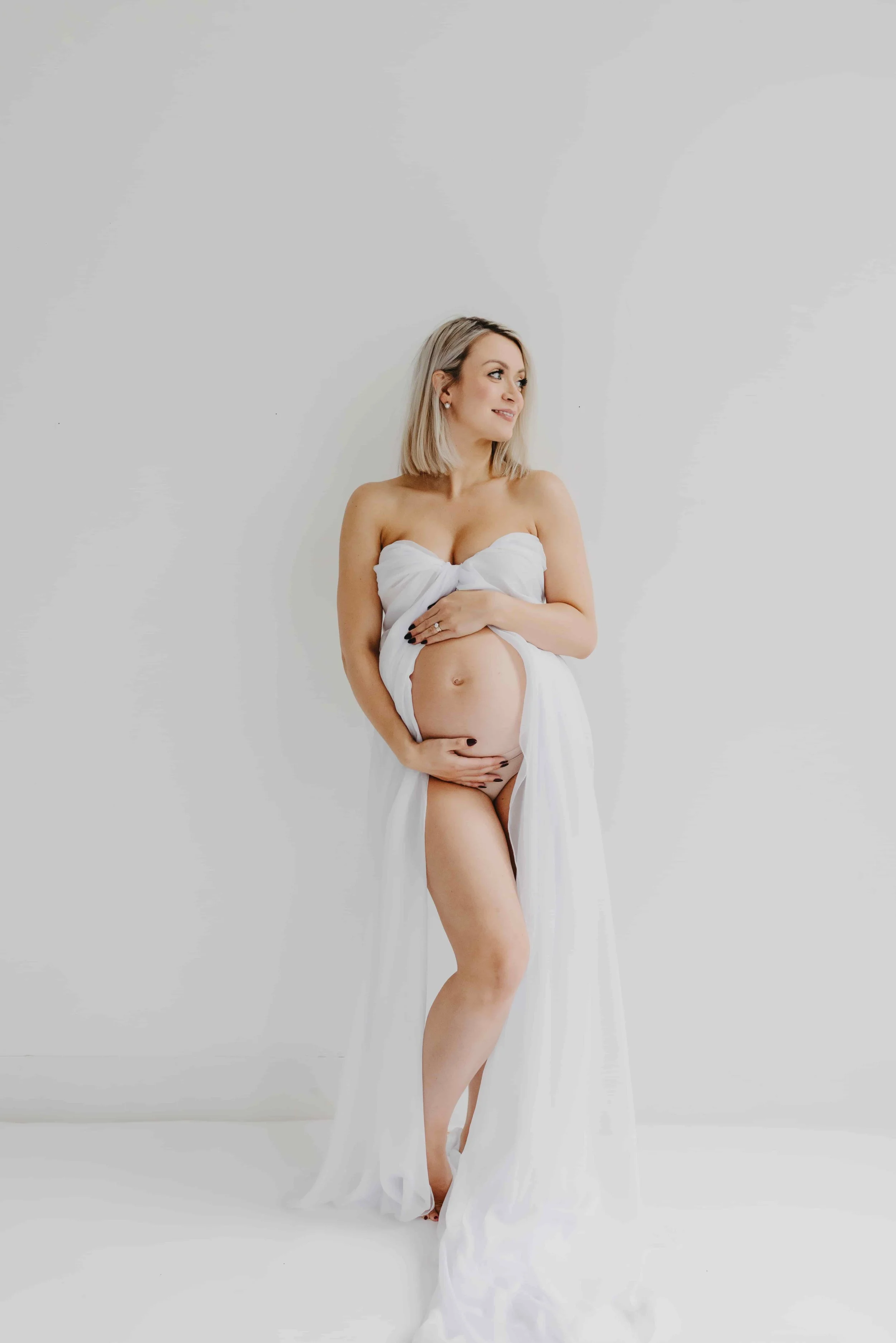 Artistic Maternity Photography Cleveland Ohio — White Drape Studio Session — Agnes Szlapka